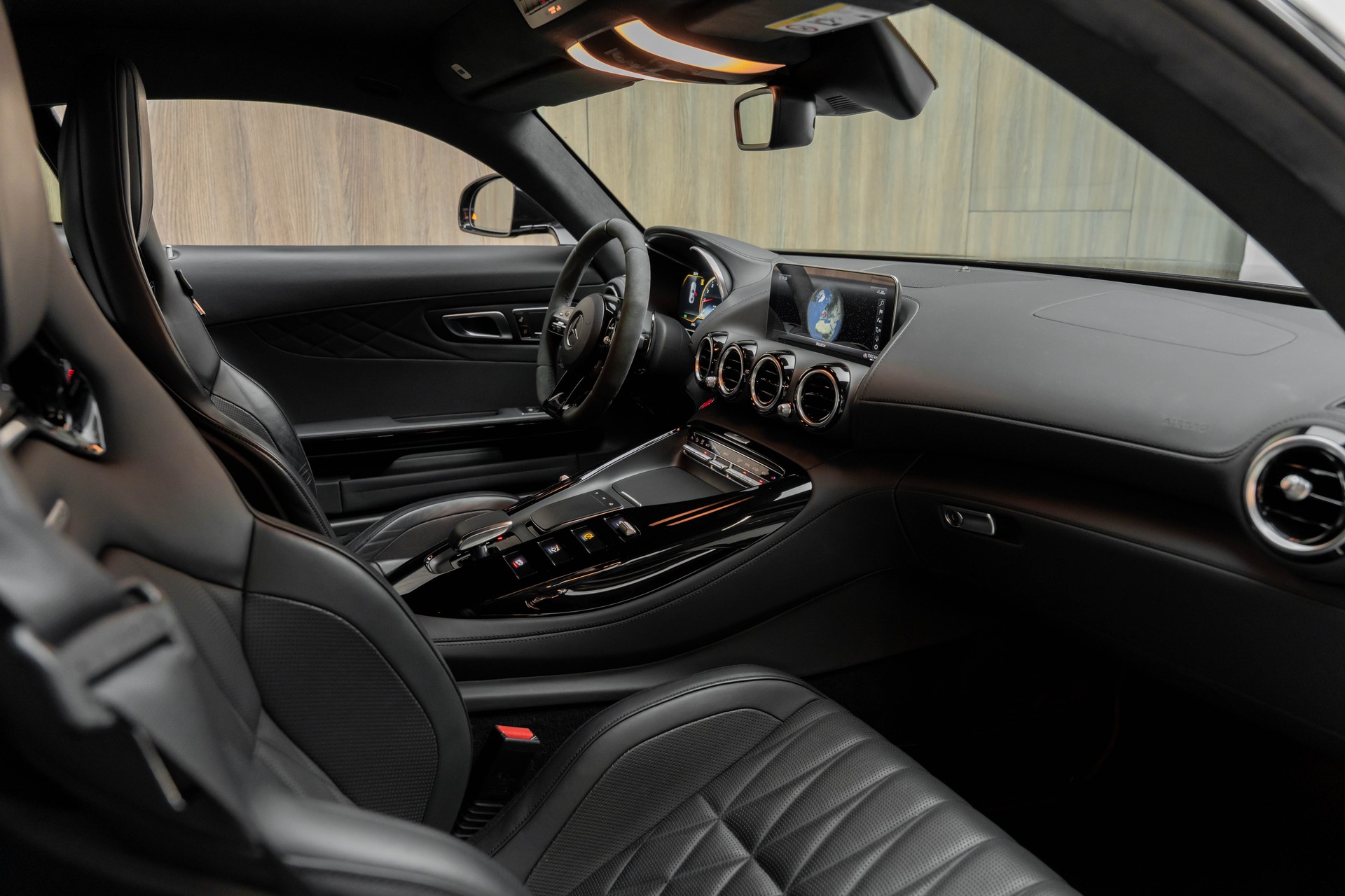 MERCEDES-BENZ AMG GT Speedshift DCT | Night Edition-image-5
