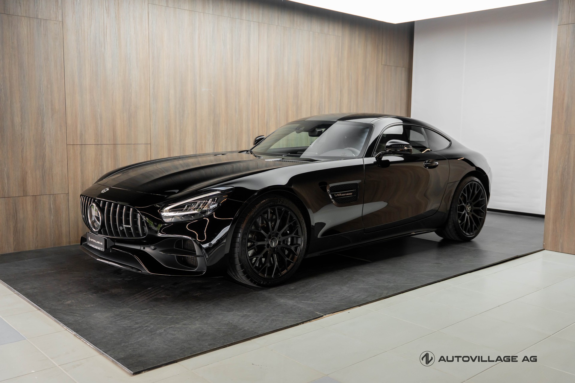 MERCEDES-BENZ AMG GT Speedshift DCT | Night Edition-image-0