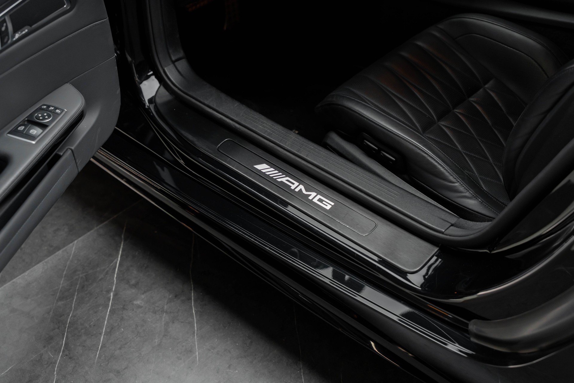 MERCEDES-BENZ AMG GT Speedshift DCT | Night Edition-image-20