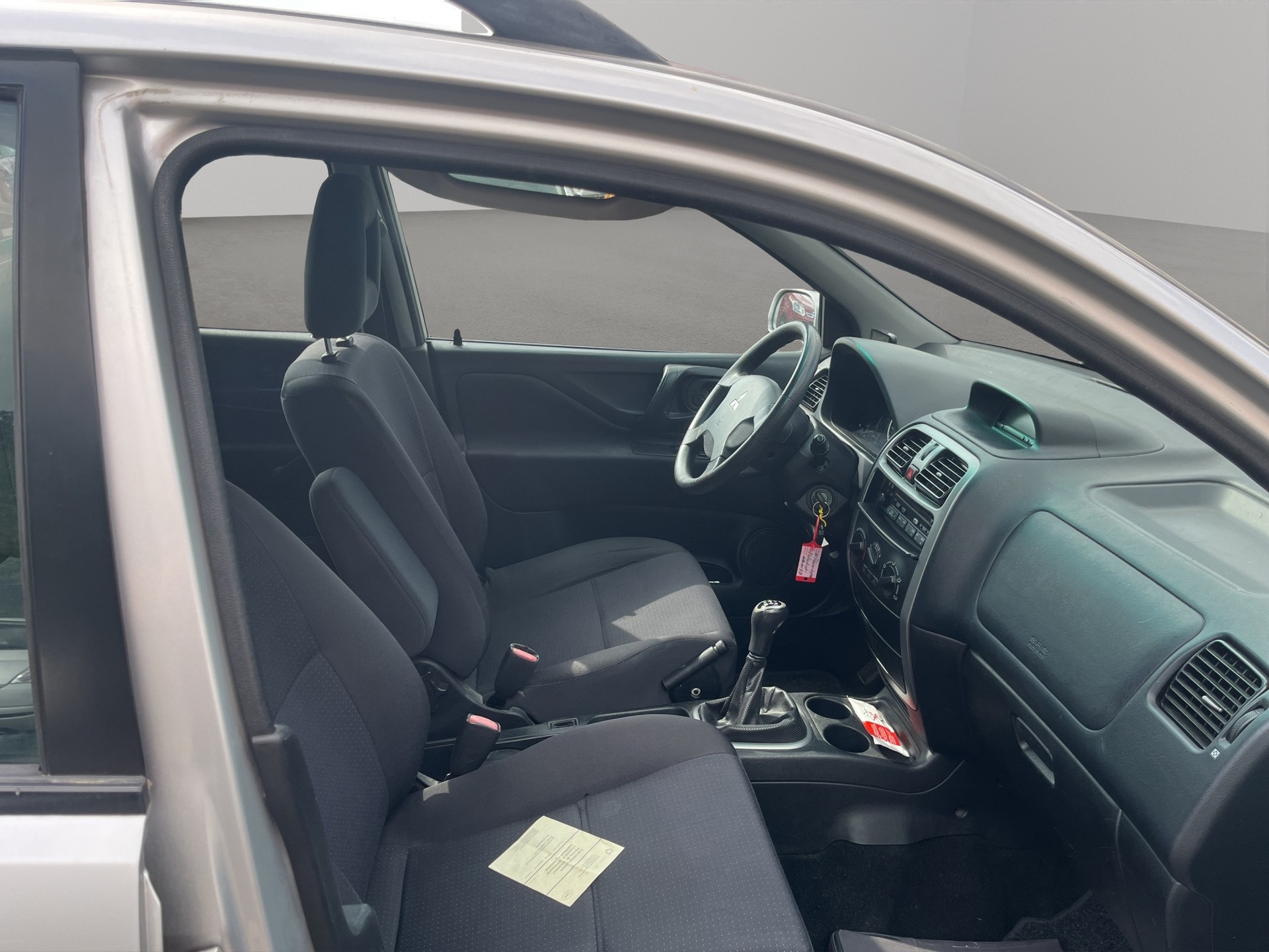 MITSUBISHI Space Star 1.9 DI Premium-image-7