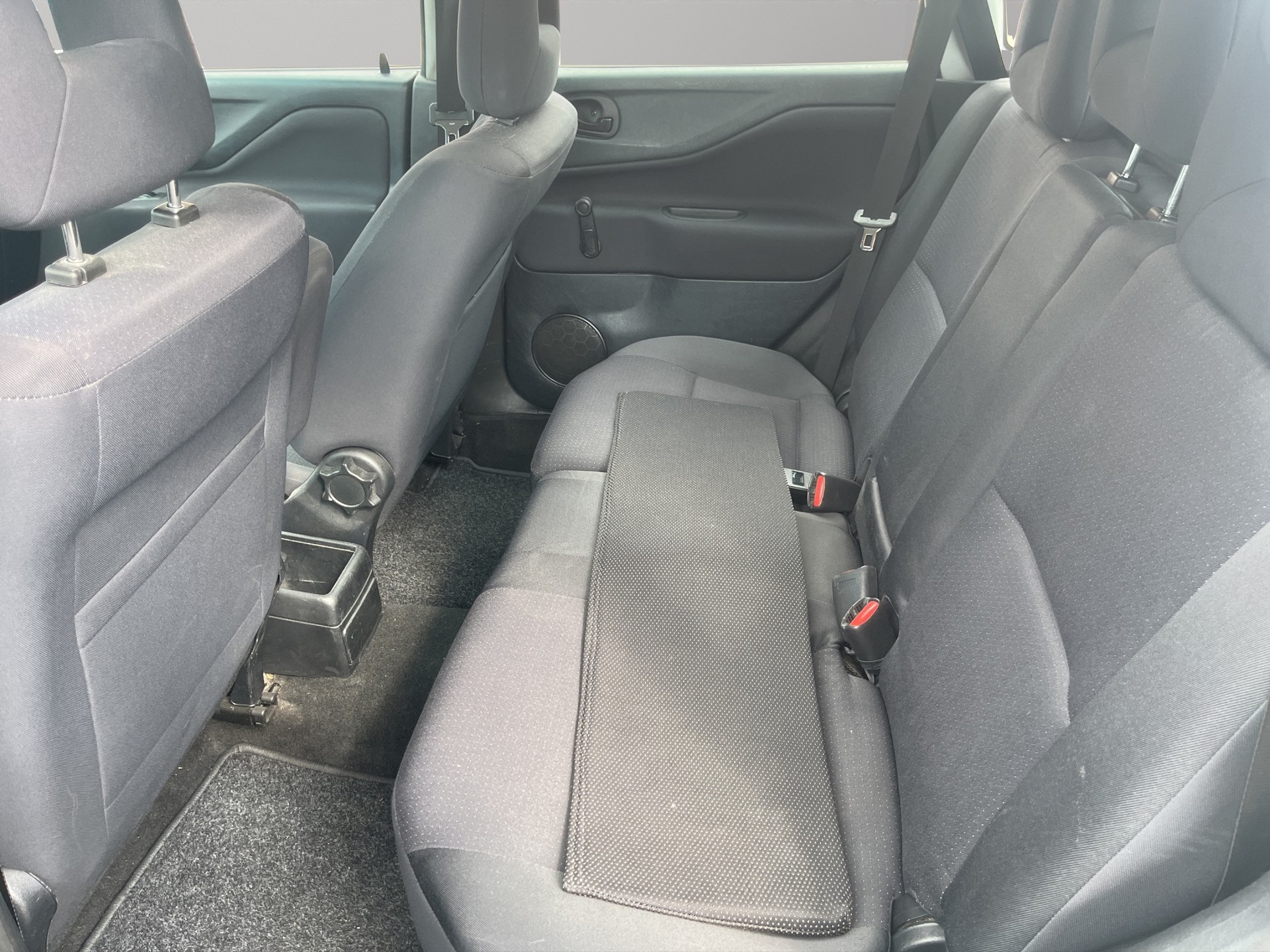 MITSUBISHI Space Star 1.9 DI Premium-image-12