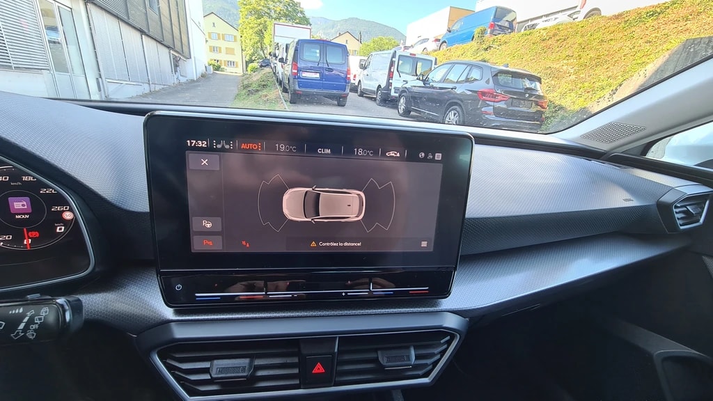 SEAT Leon 1.5 Eco TSI Style ** Navigationssystem ** PDC Hinten ** Tempomat ** Abstandsregelsysteme ** Ab Service ** **-image-8