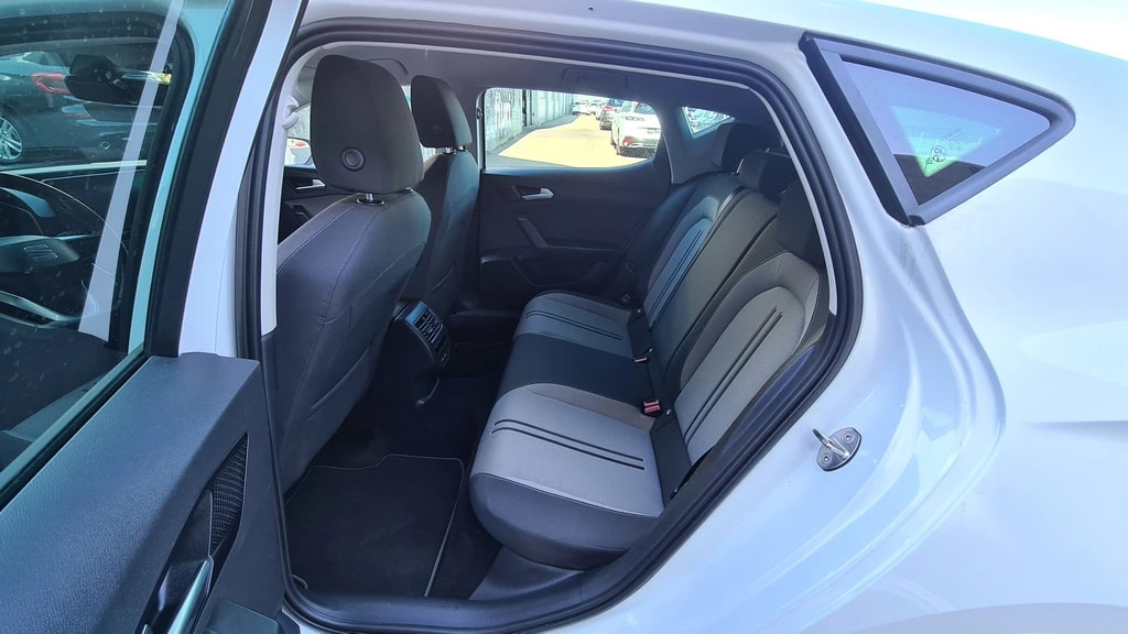 SEAT Leon 1.5 Eco TSI Style ** Navigationssystem ** PDC Hinten ** Tempomat ** Abstandsregelsysteme ** Ab Service ** **-image-11