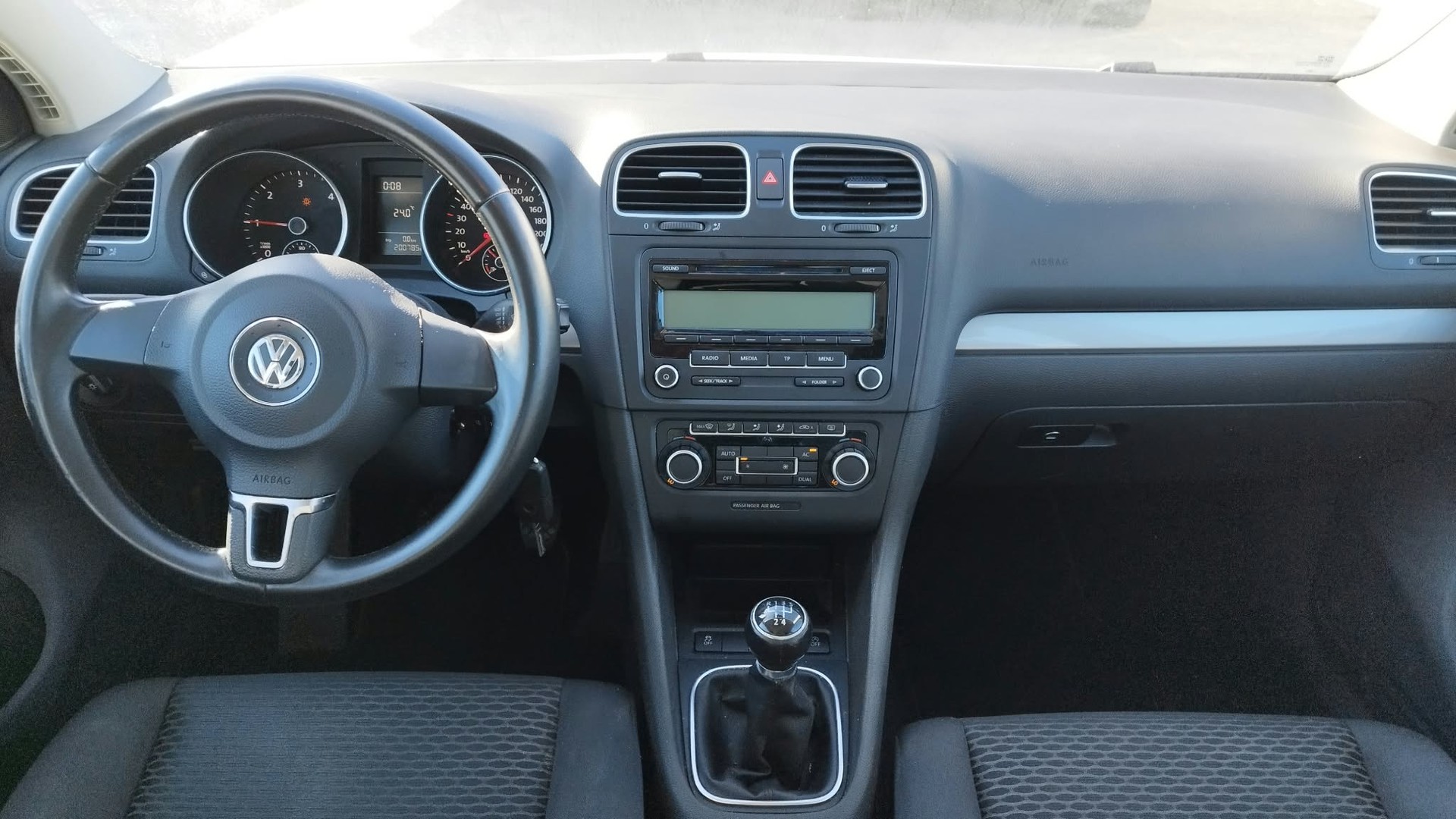 VW Golf 1.6 TDI Team-image-10