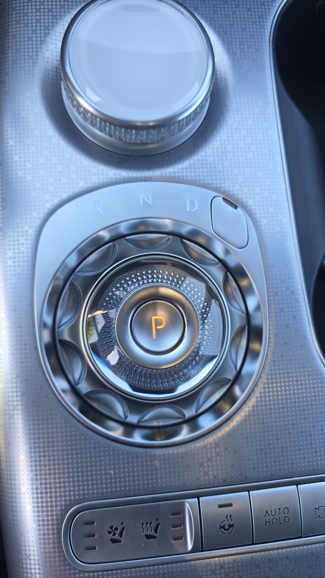 GENESIS 77.4 kWh Premium-image-13