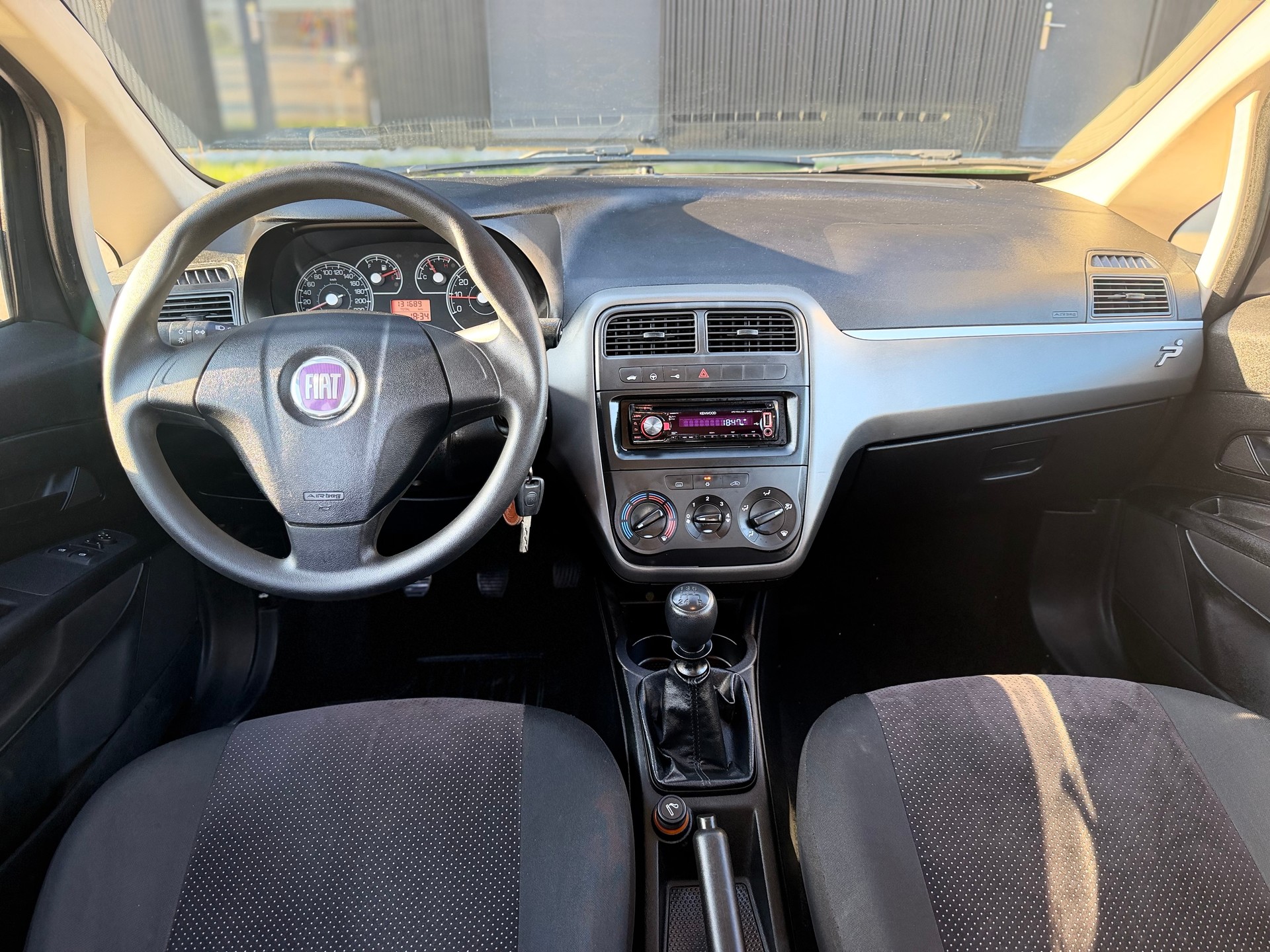 FIAT Punto 1.4 Dynamic-image-12