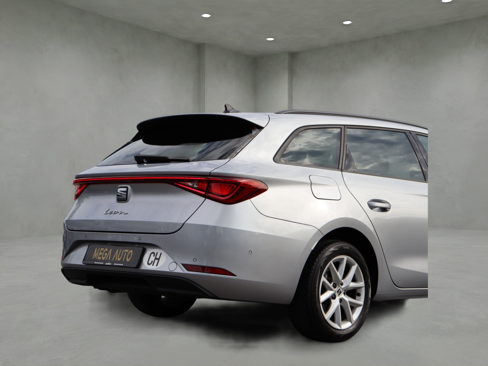 SEAT Leon ST 2.0 TDI EVO DSG Style-image-3