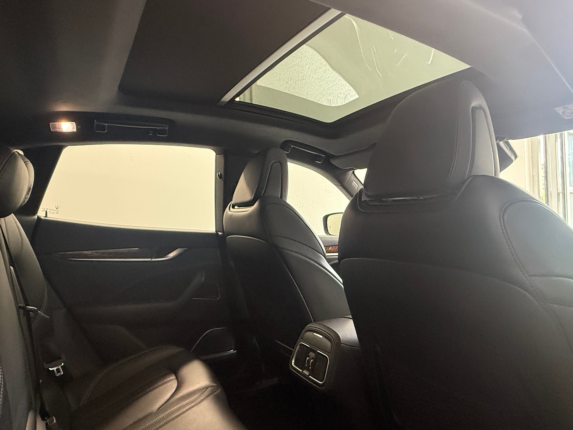 MASERATI Levante S 3.0 V6 Automatica Ab 350.- pro Monat 1. Hand-image-21