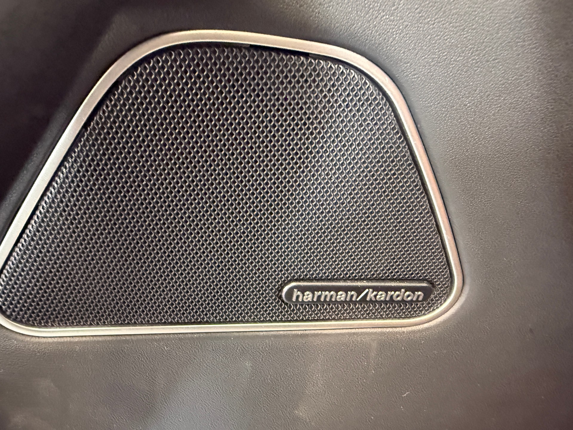 MASERATI Levante S 3.0 V6 Automatica Ab 350.- pro Monat 1. Hand-image-20