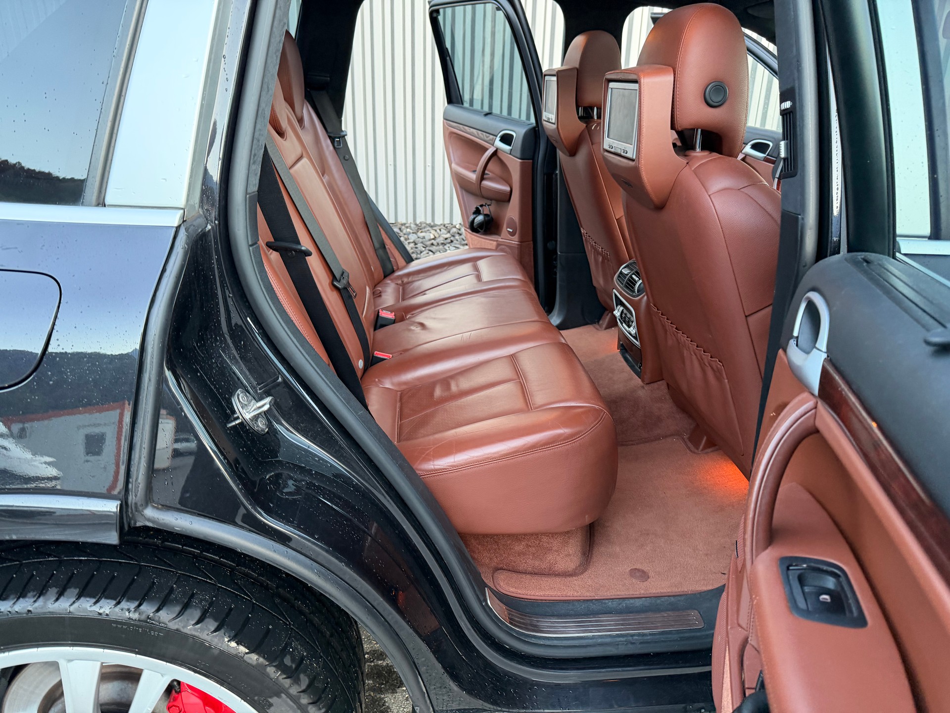 PORSCHE Cayenne Turbo-image-27
