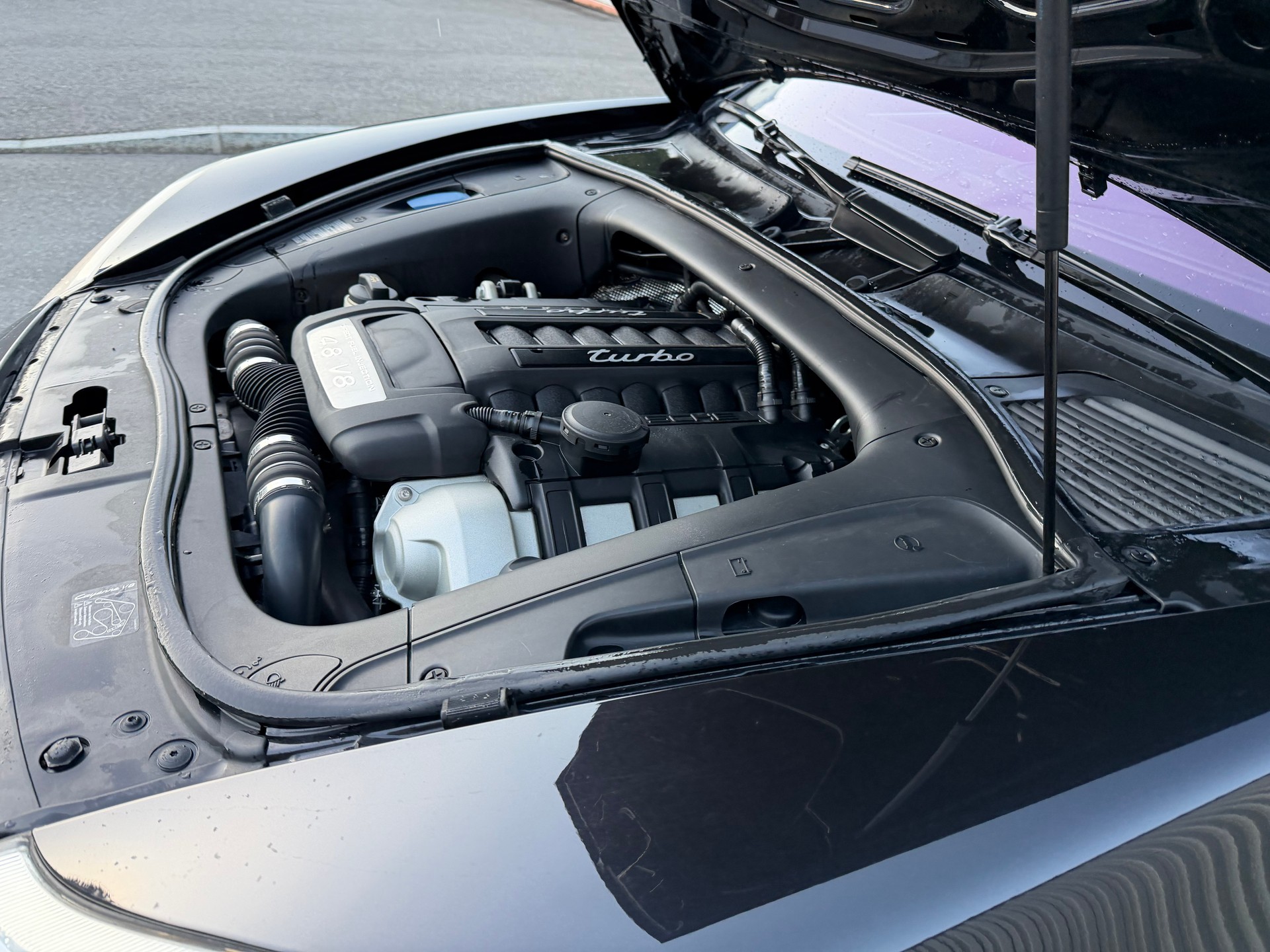 PORSCHE Cayenne Turbo-image-36