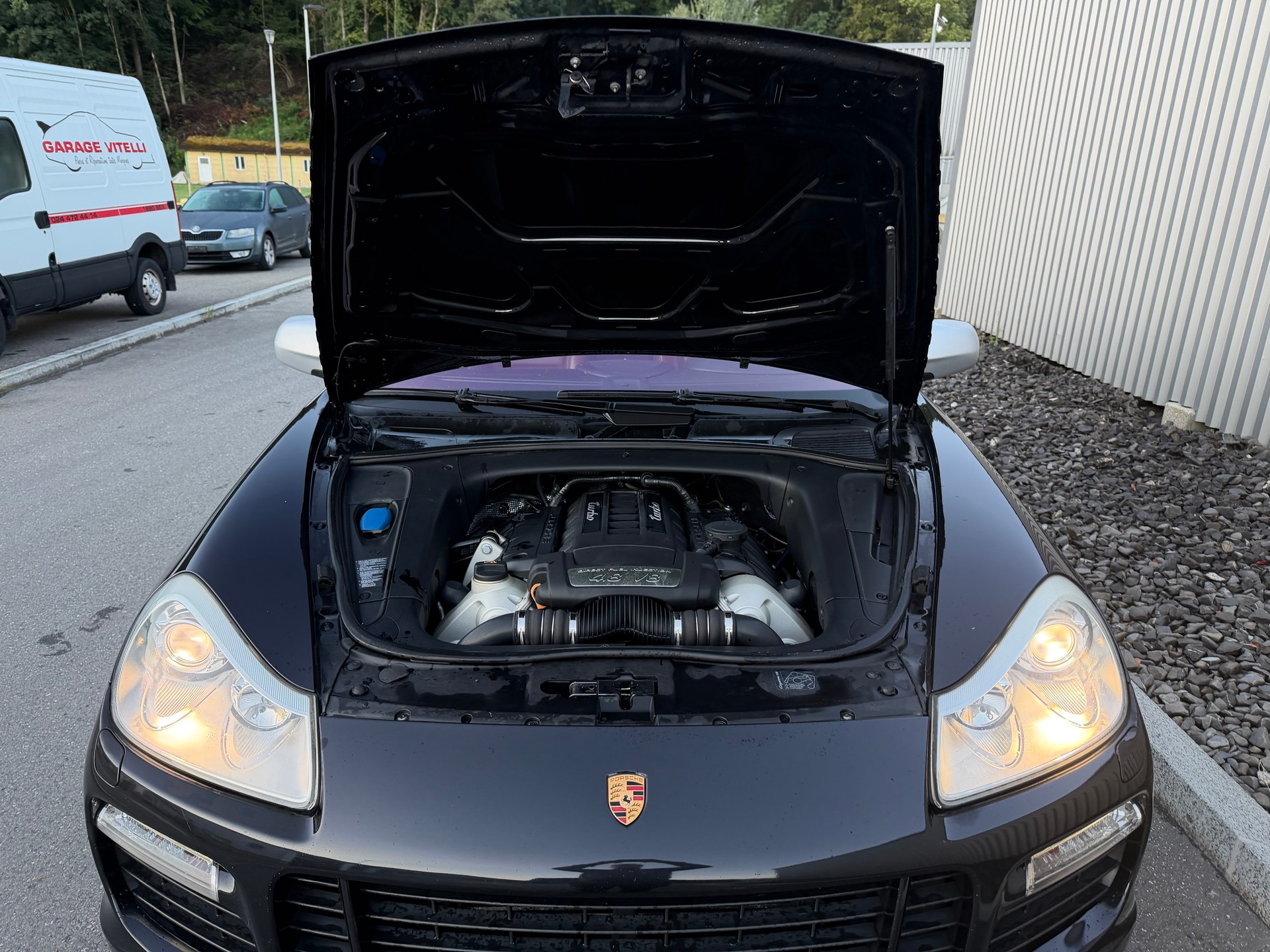 PORSCHE Cayenne Turbo-image-34