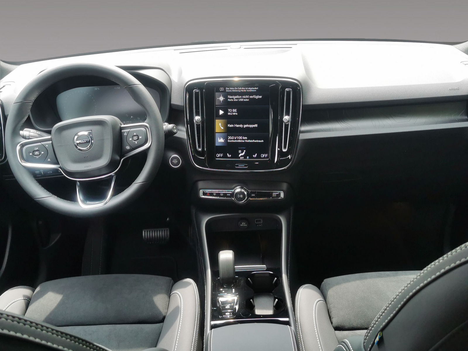 VOLVO XC40 1.5 T4 PiH Plus Dark-image-9