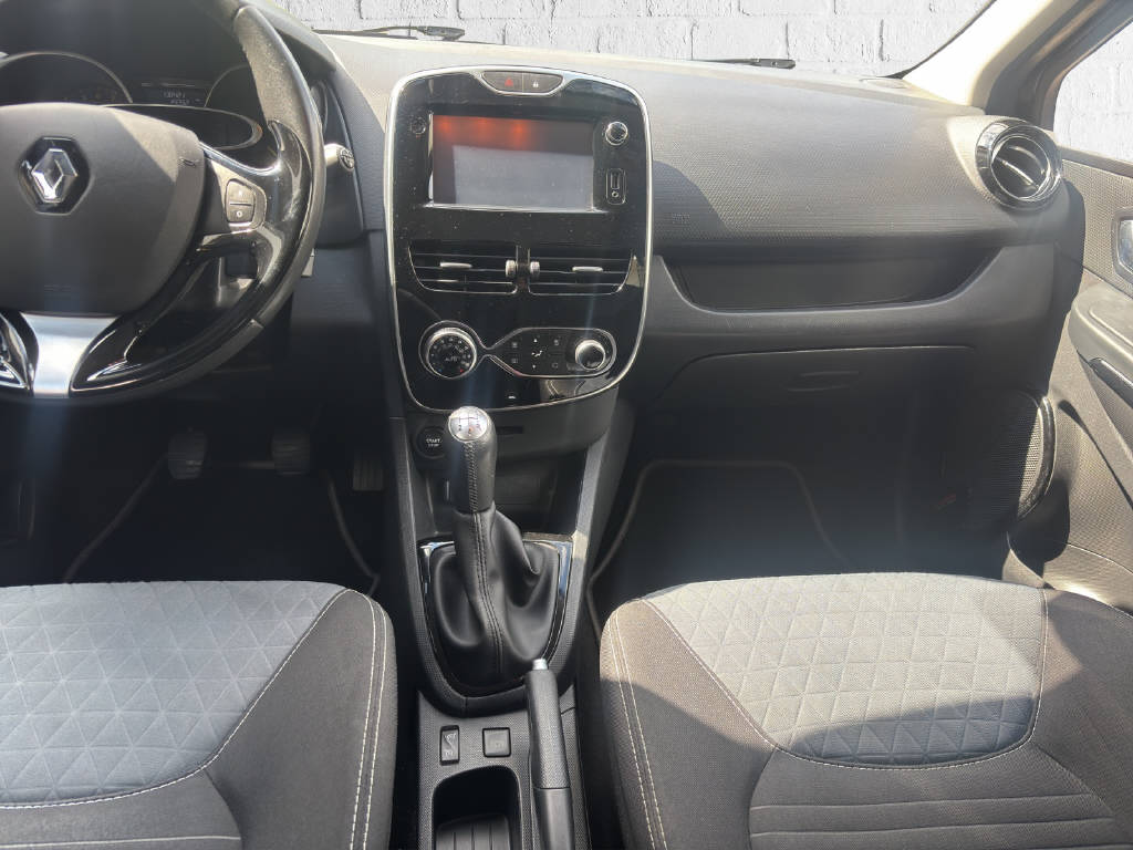 RENAULT Clio 0.9 TCe Swiss Edition S/S-image-8
