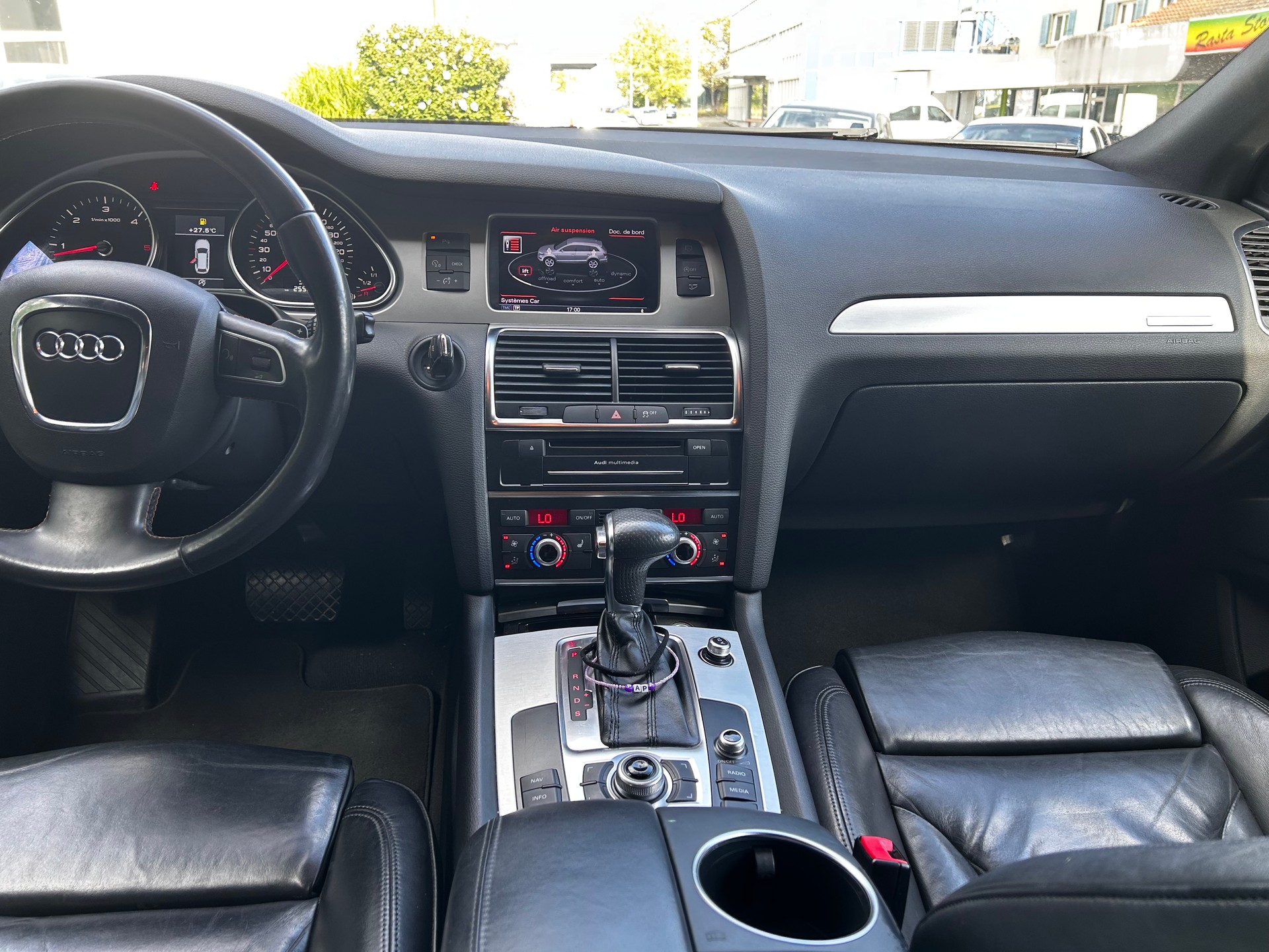 AUDI Q7 3.0 TDI quattro tiptronic-image-8