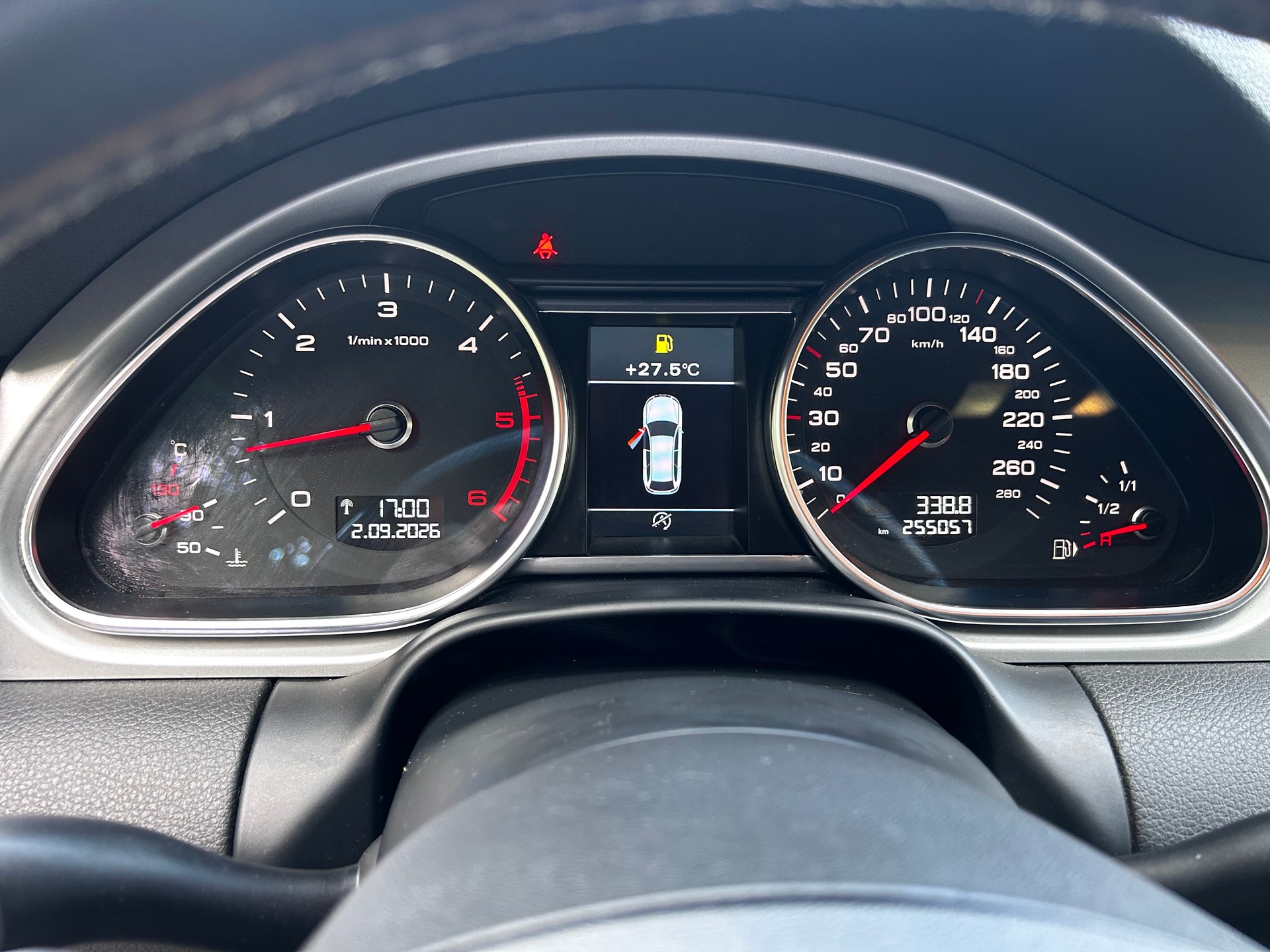 AUDI Q7 3.0 TDI quattro tiptronic-image-9