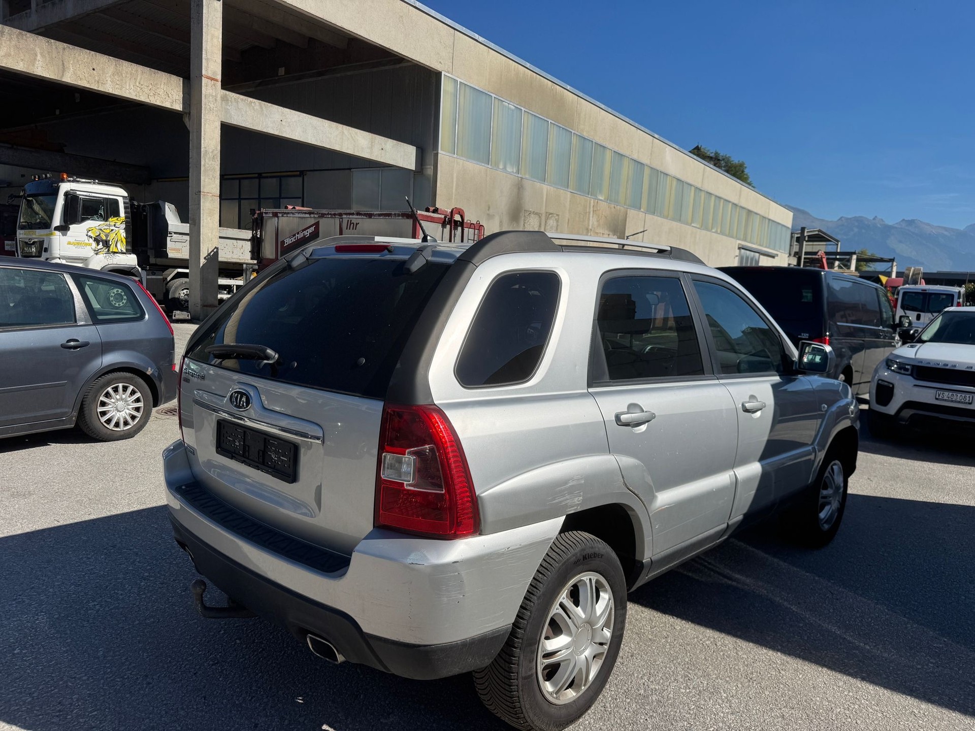 KIA Sportage 2.0 CRDi Style-image-4