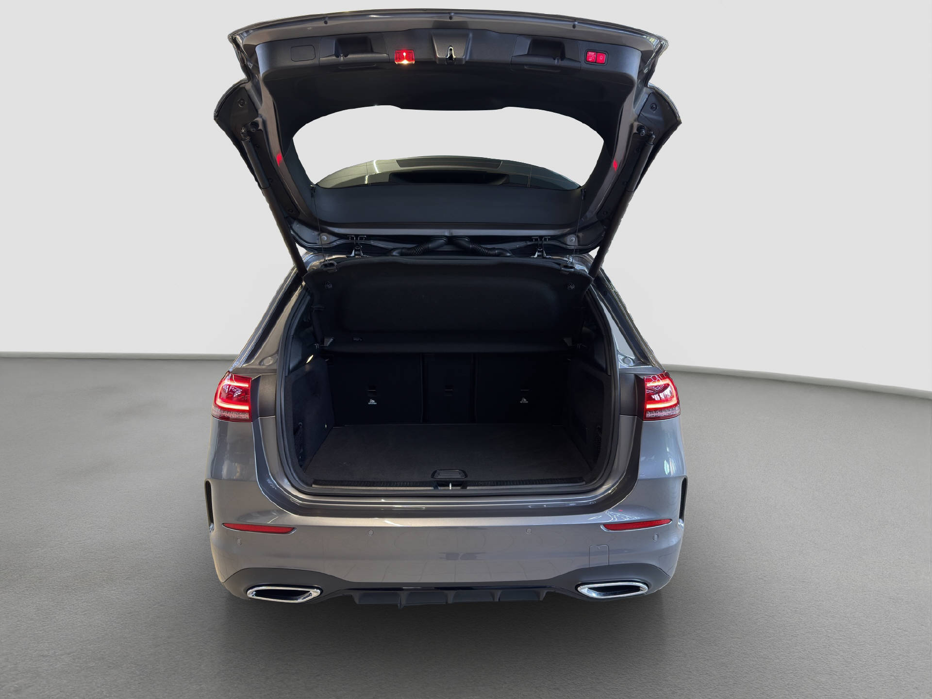 MERCEDES-BENZ B 250 AMG Line 4MATIC-image-14
