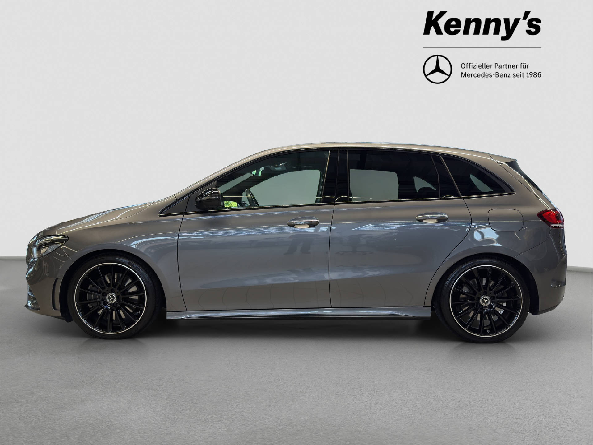MERCEDES-BENZ B 250 AMG Line 4MATIC-image-2