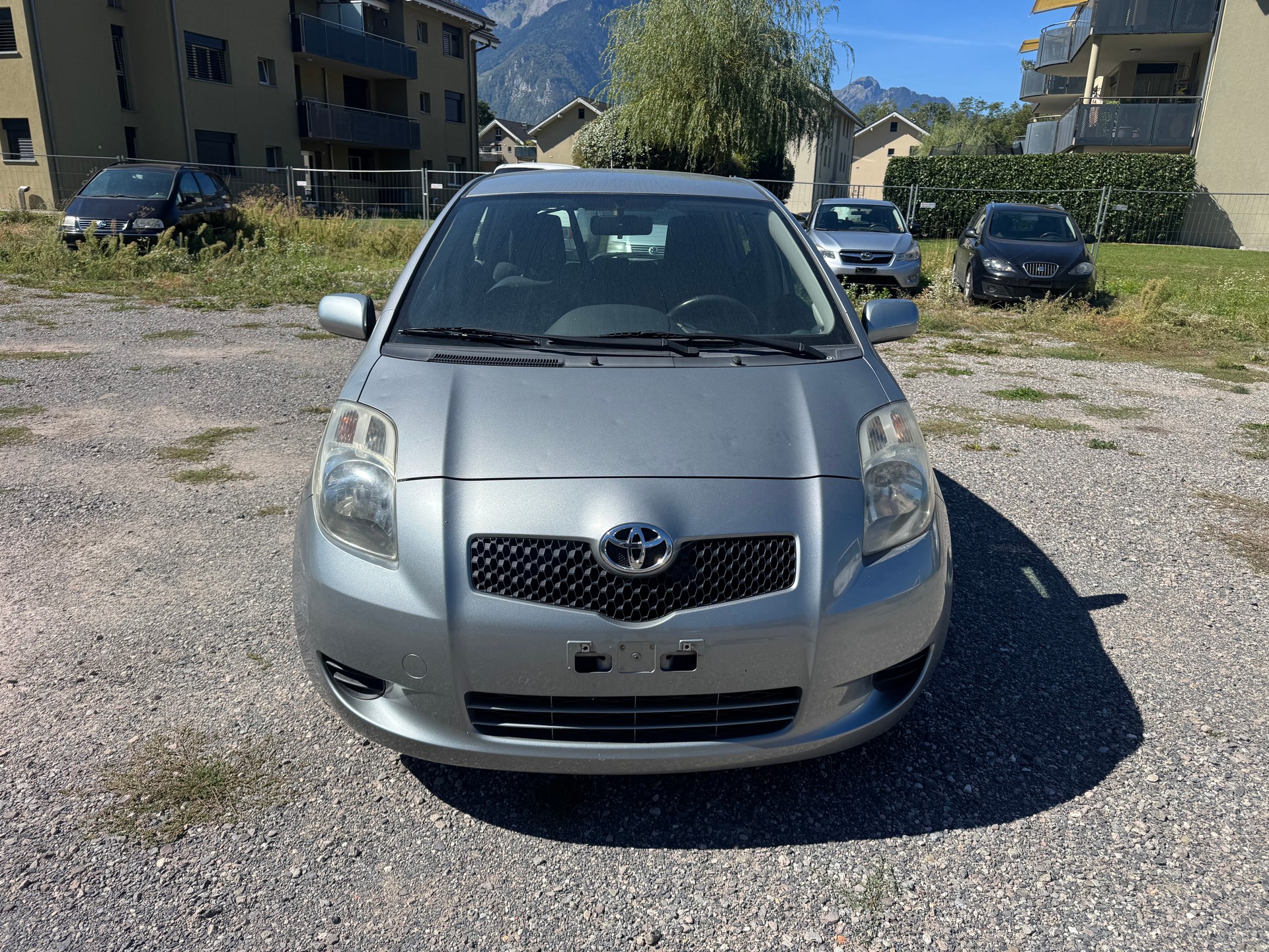 TOYOTA Yaris 1.3 Linea Sol-image-1