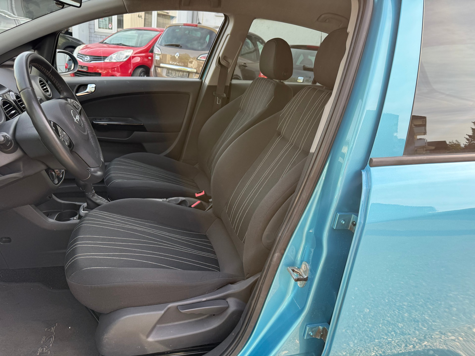 OPEL Corsa 1.4 TP Anniversary Automatic-image-8