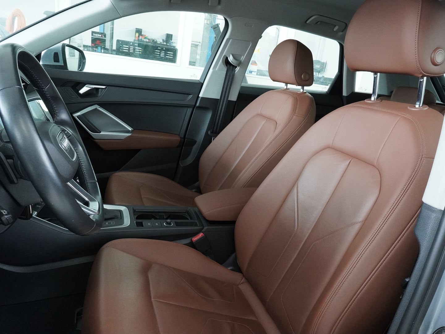AUDI Q3 45 TFSI advanced quattro S-tronic-image-3