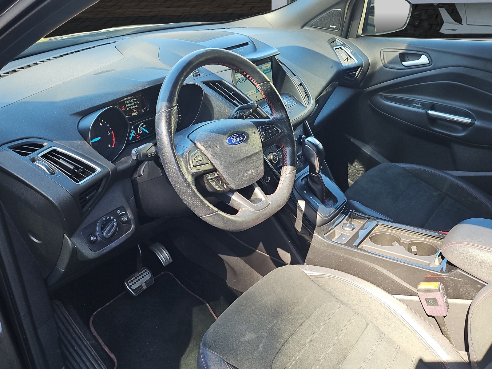 FORD Kuga 2.0 TDCi ST Line High 4WD PowerShift-image-11