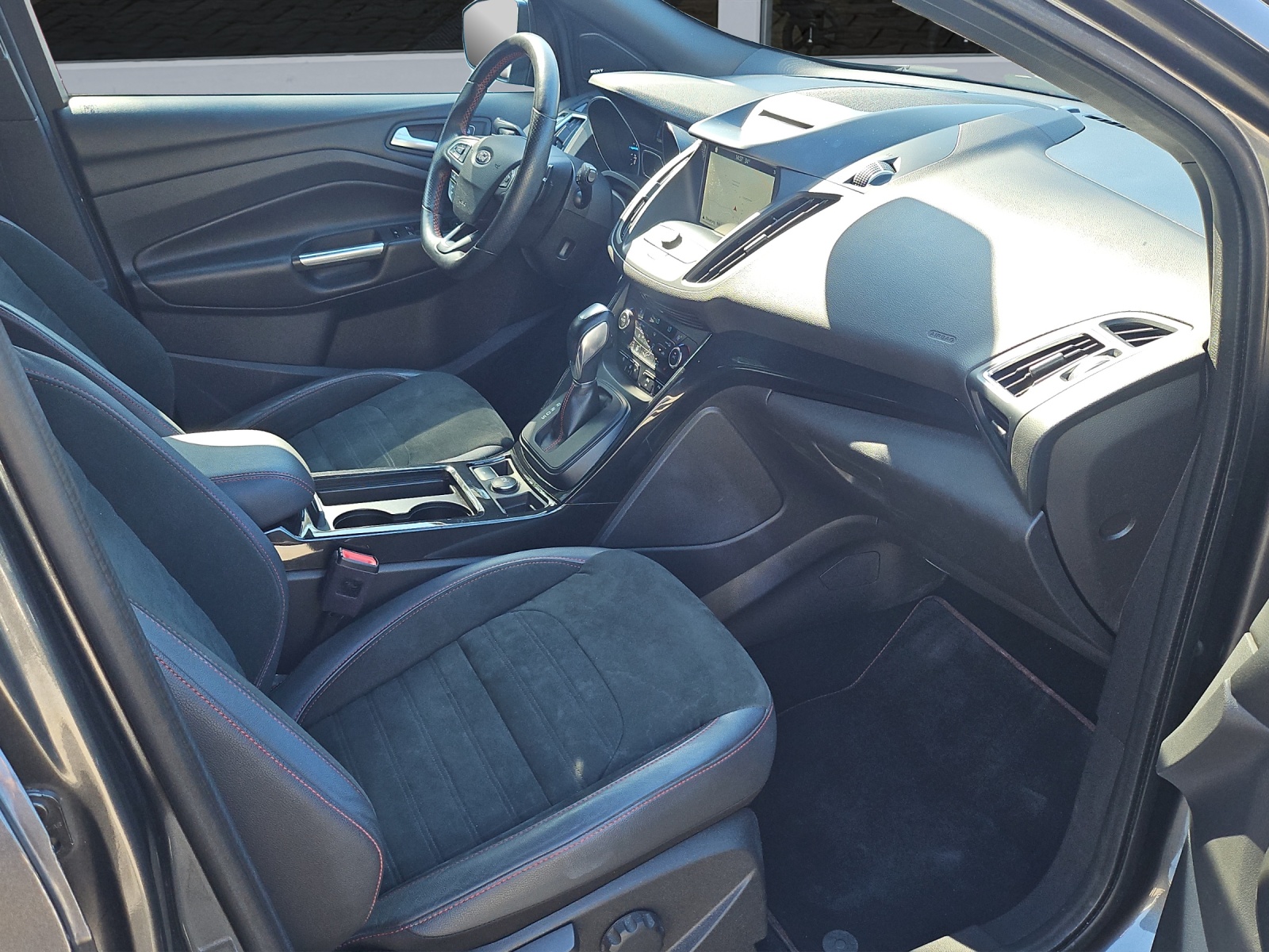 FORD Kuga 2.0 TDCi ST Line High 4WD PowerShift-image-12