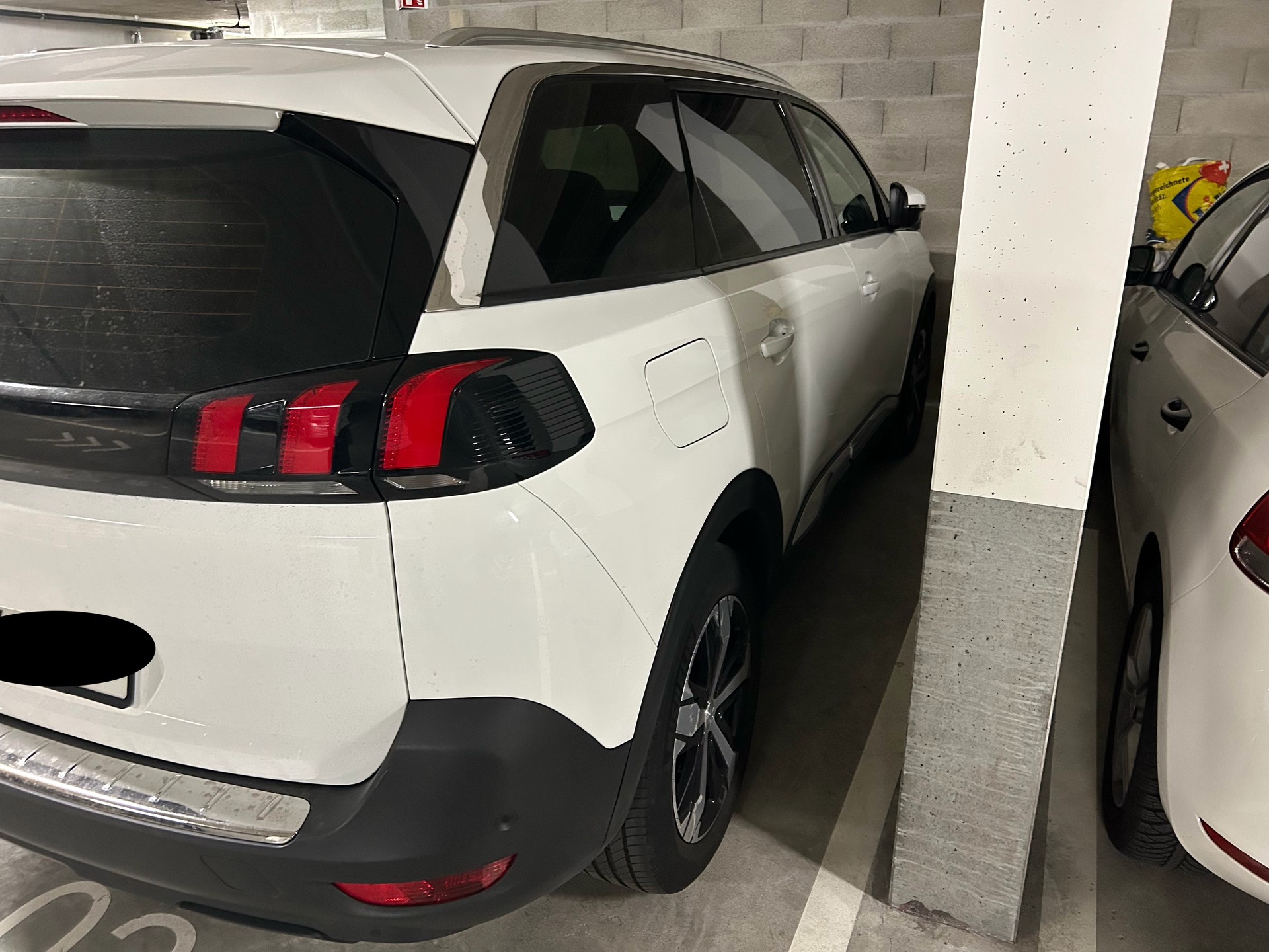 PEUGEOT 1.2 PureTech Allure-image-3