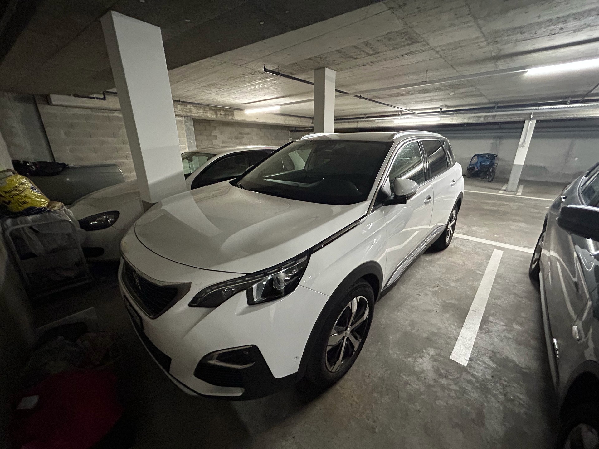 PEUGEOT 1.2 PureTech Allure-image-0