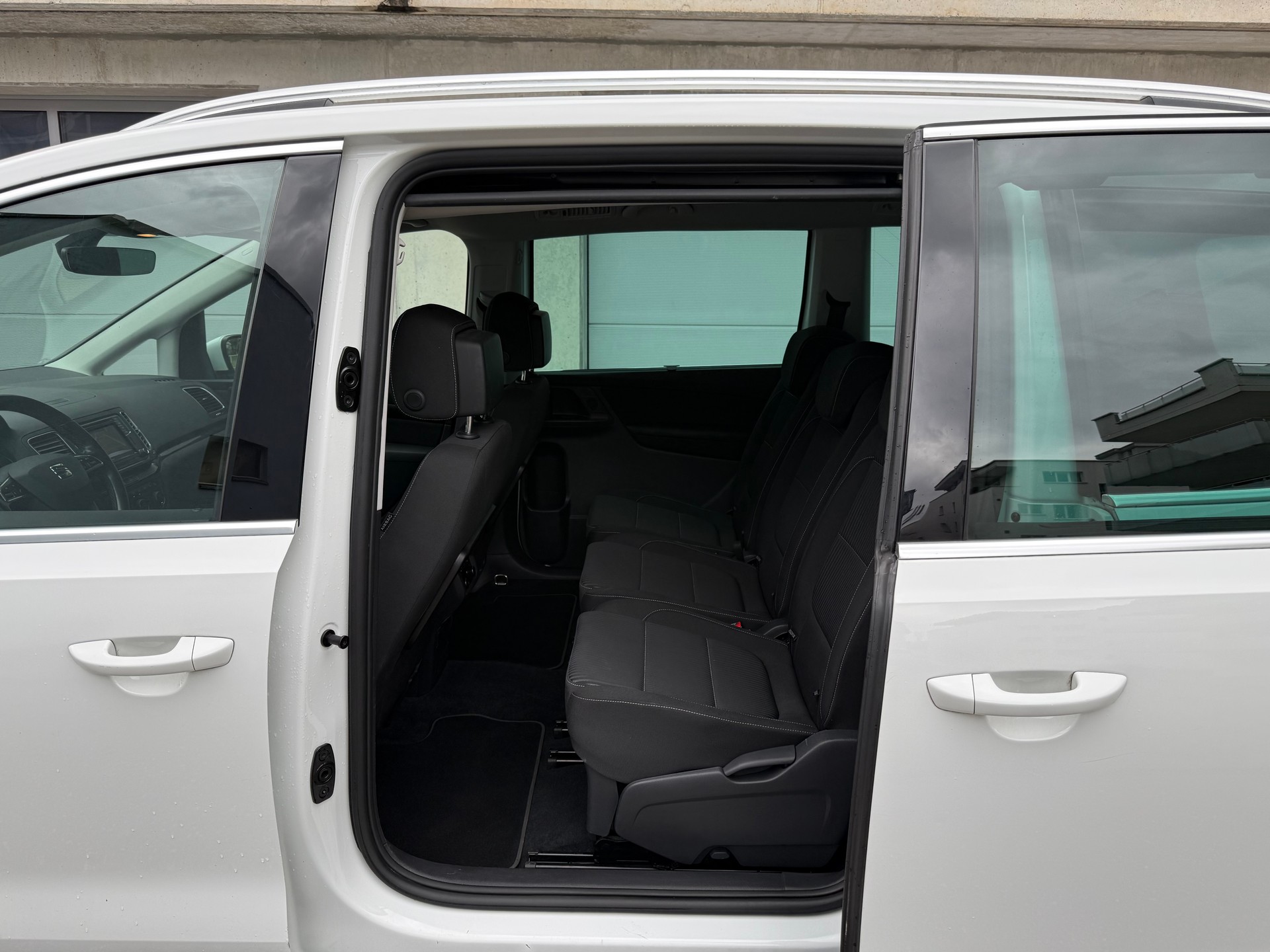 SEAT Alhambra 2.0 TDI Style Advanced 4Drive-image-25