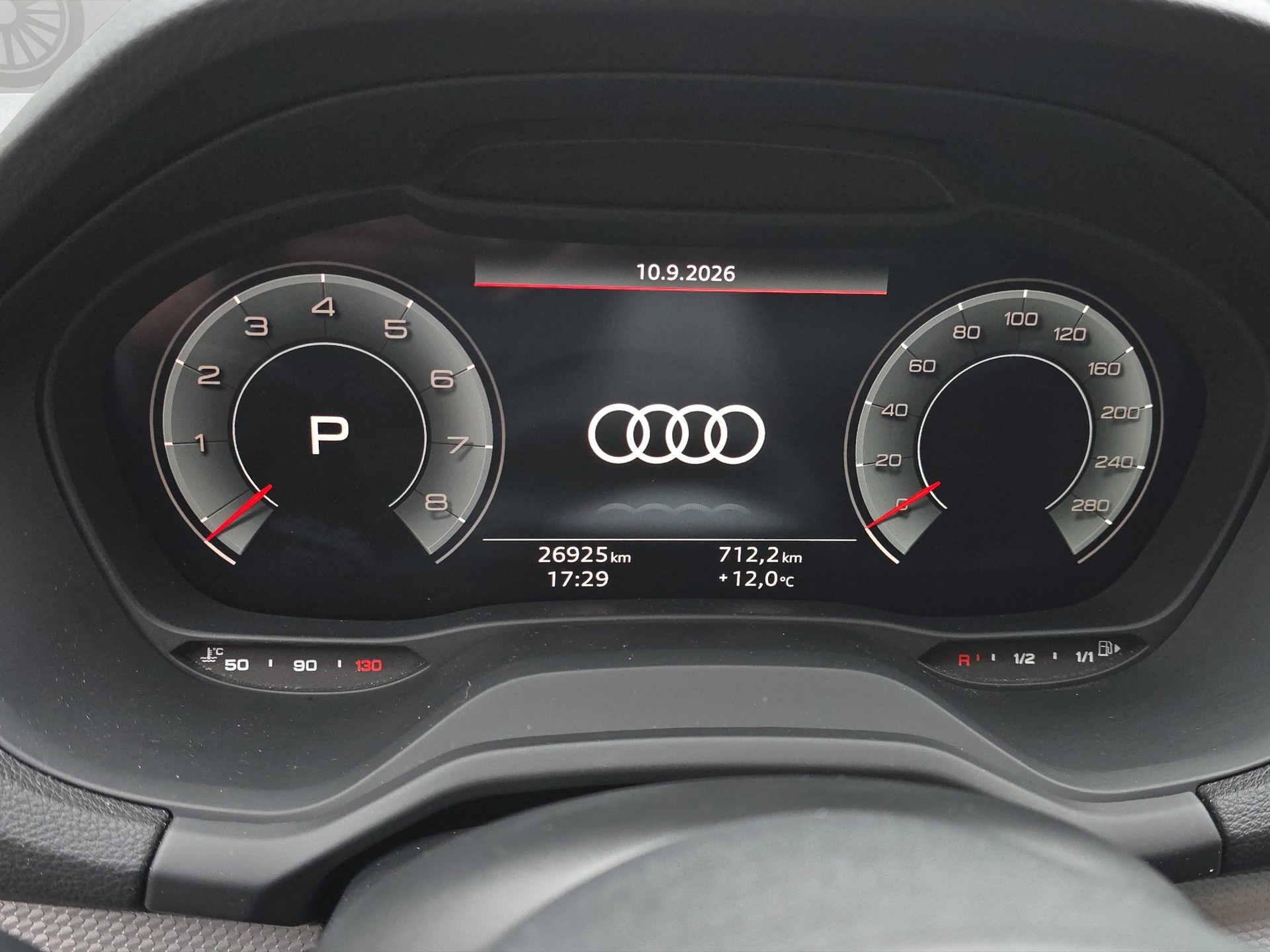 AUDI Q2 35 TFSI S-tronic Prestige-image-9