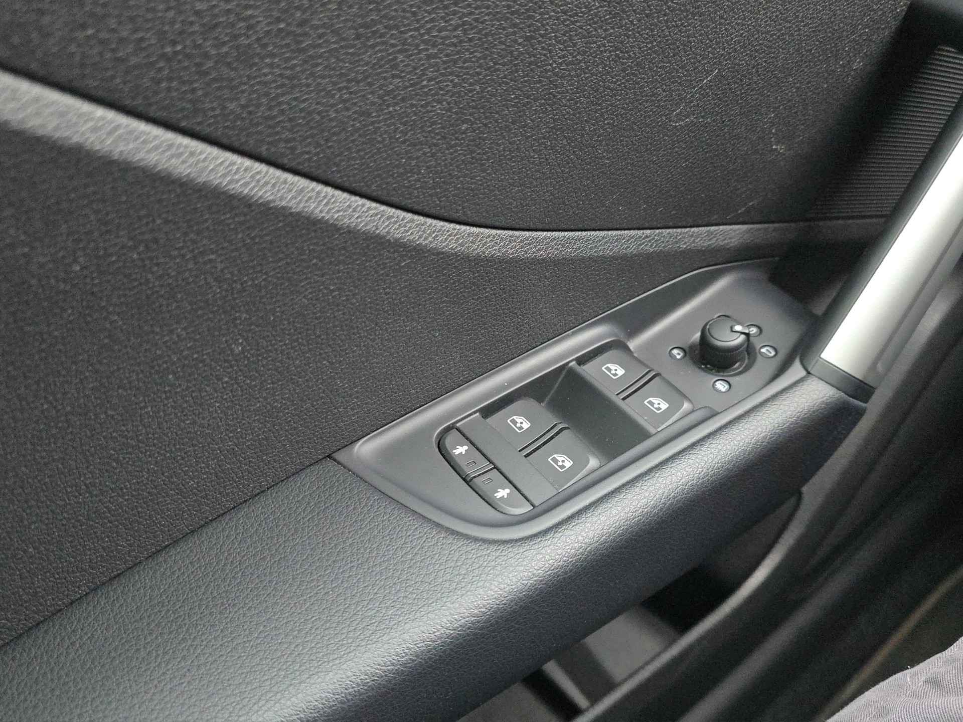 AUDI Q2 35 TFSI S-tronic Prestige-image-14