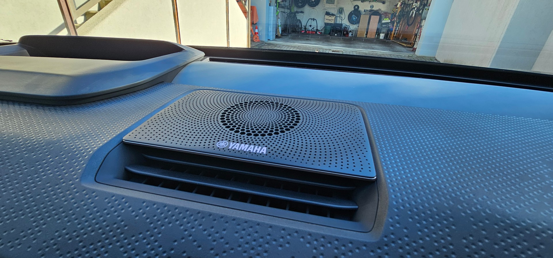 ZEEKR Privilege AWD-image-11
