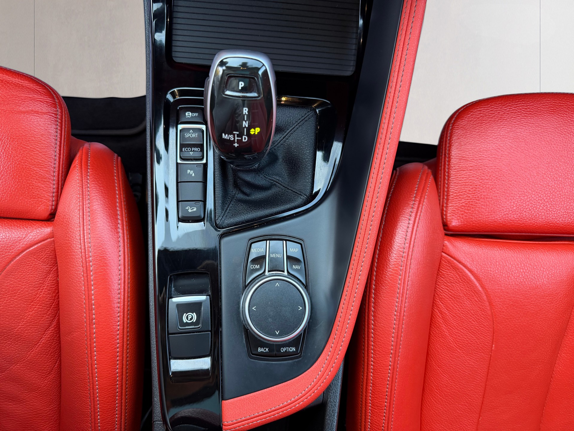 BMW X2 xDrive 20d M Sport Steptronic-image-15