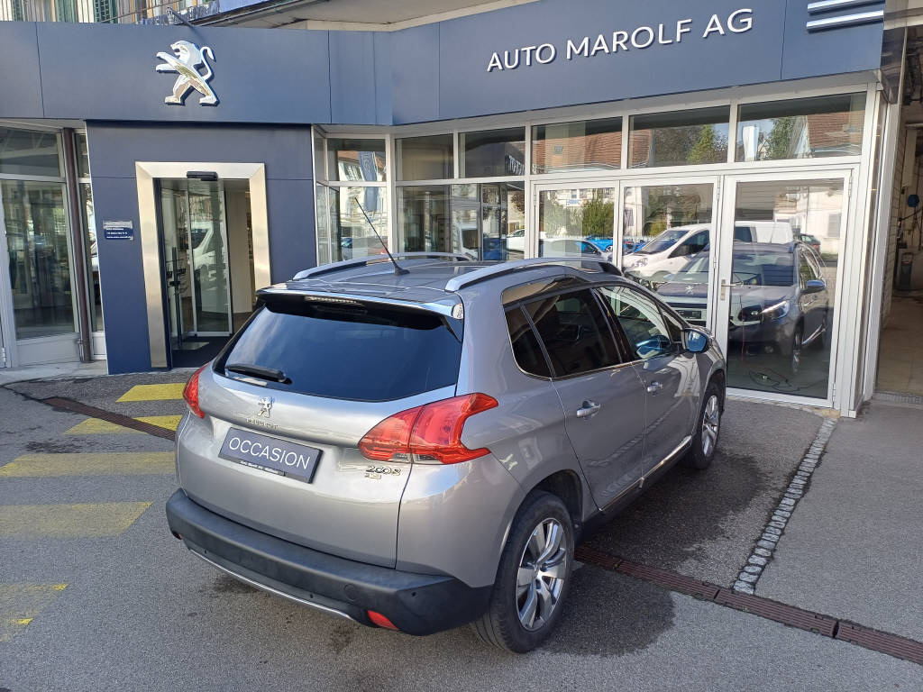 PEUGEOT 2008 1.2 PureTech 110 Allure S/S-image-2