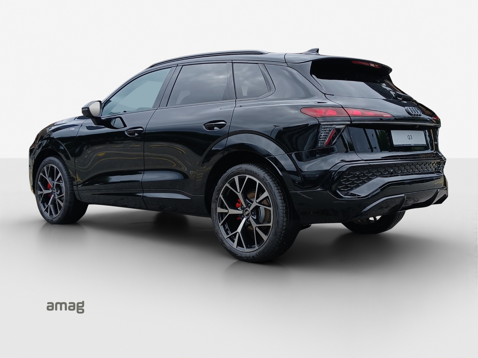 AUDI Q3 SUV TFSI quattro 150 kW S tronic-image-2