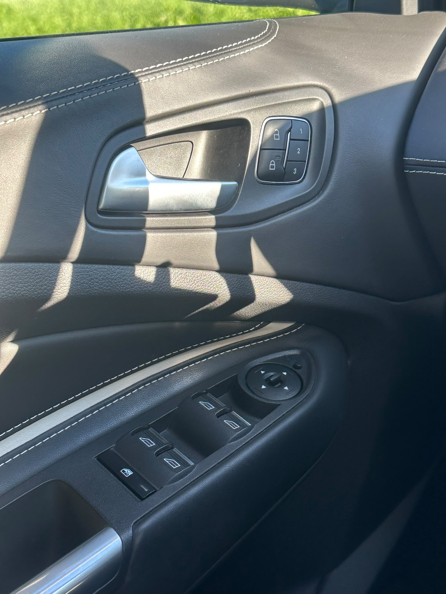 FORD Kuga 2.0 TDCi ST Line 4WD PowerShift-image-24