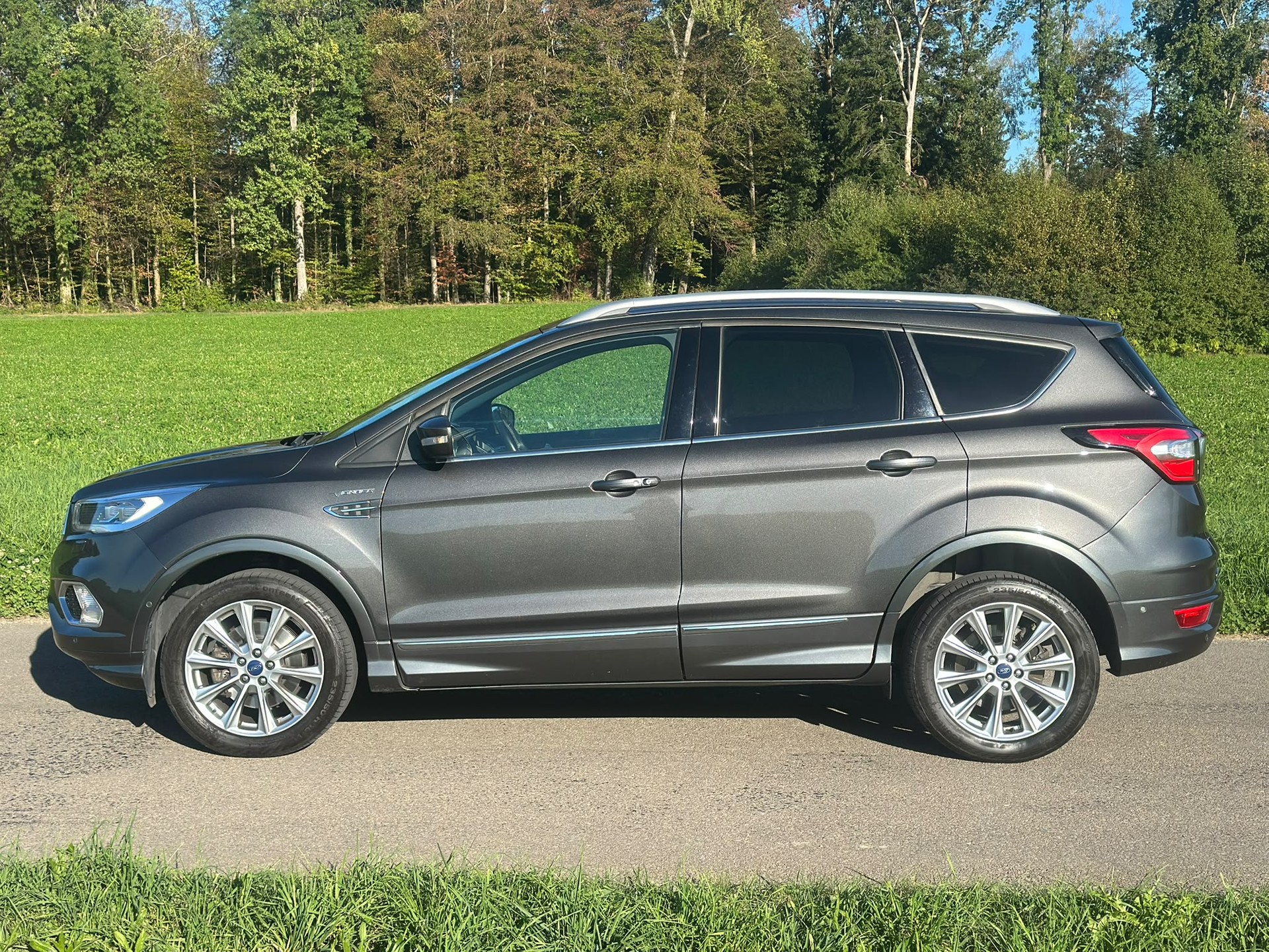 FORD Kuga 2.0 TDCi ST Line 4WD PowerShift-image-8