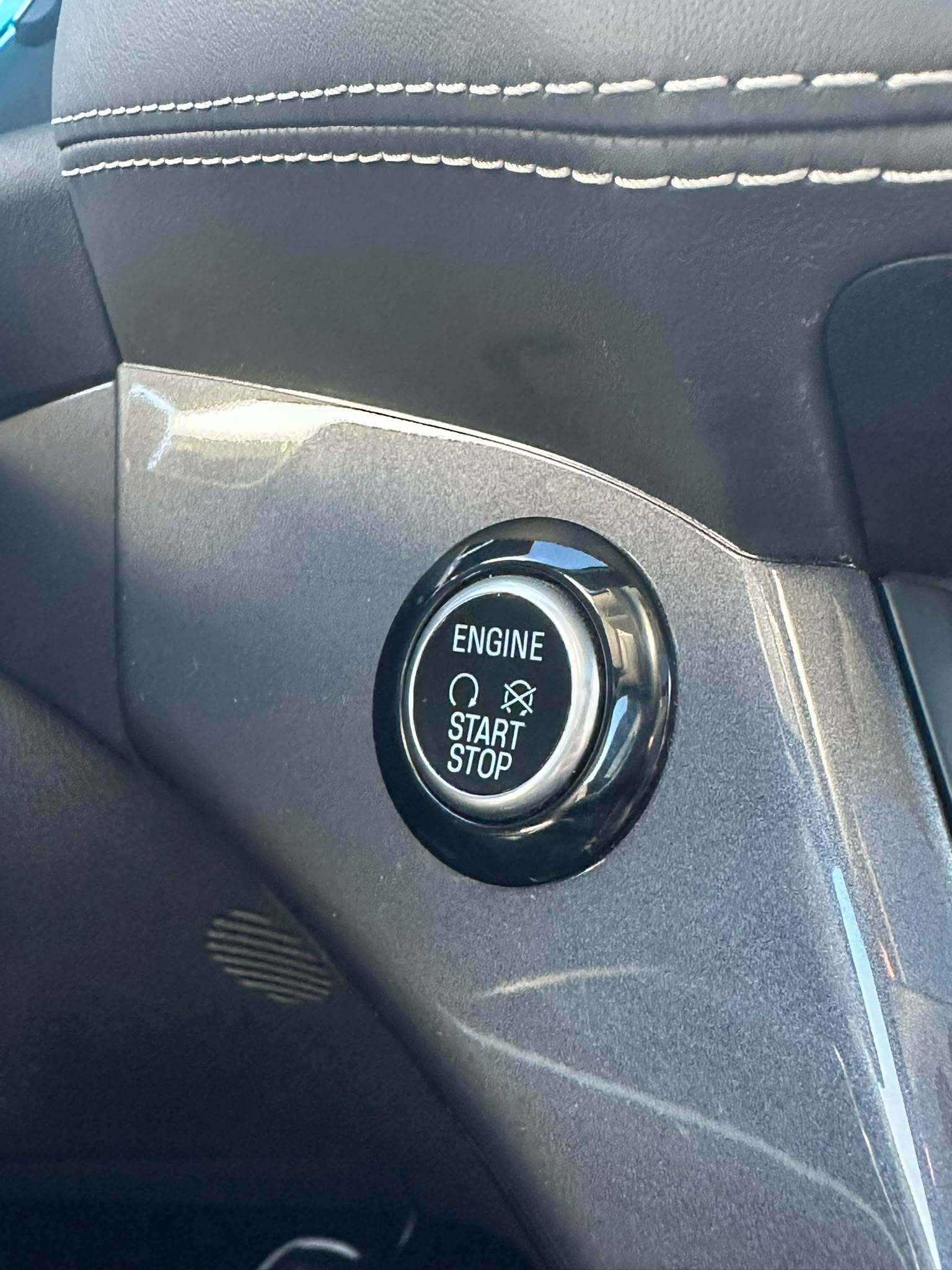 FORD Kuga 2.0 TDCi ST Line 4WD PowerShift-image-17