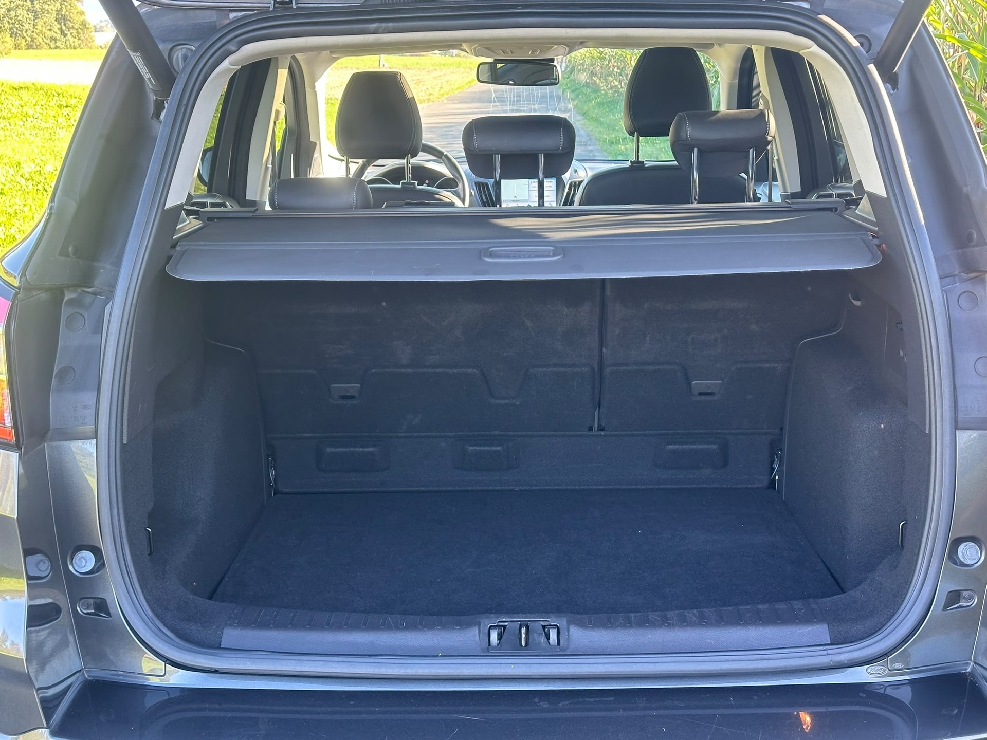 FORD Kuga 2.0 TDCi ST Line 4WD PowerShift-image-14