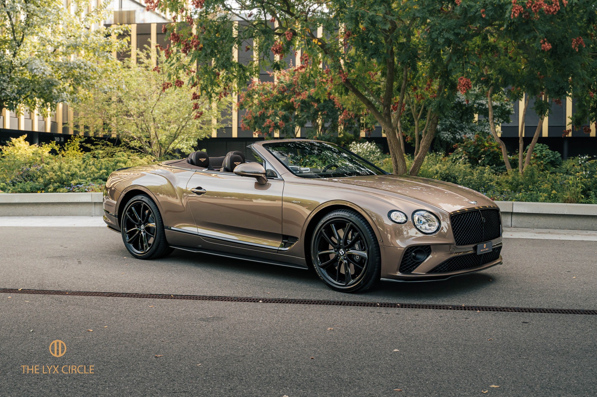 BENTLEY Continental GTC 4.0 V8 Azure-image-1