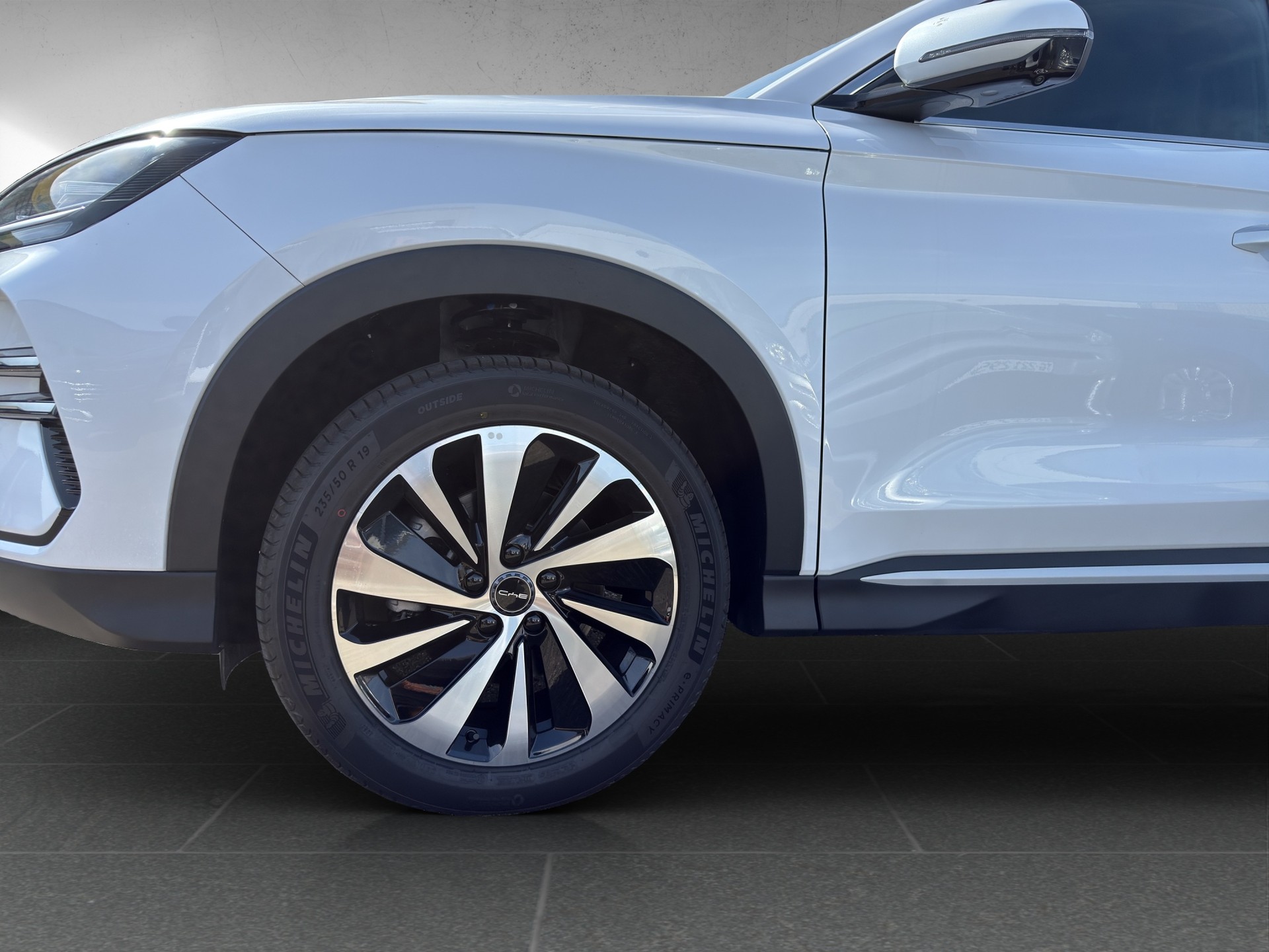 BYD Seal U DM-i Design AWD-image-10