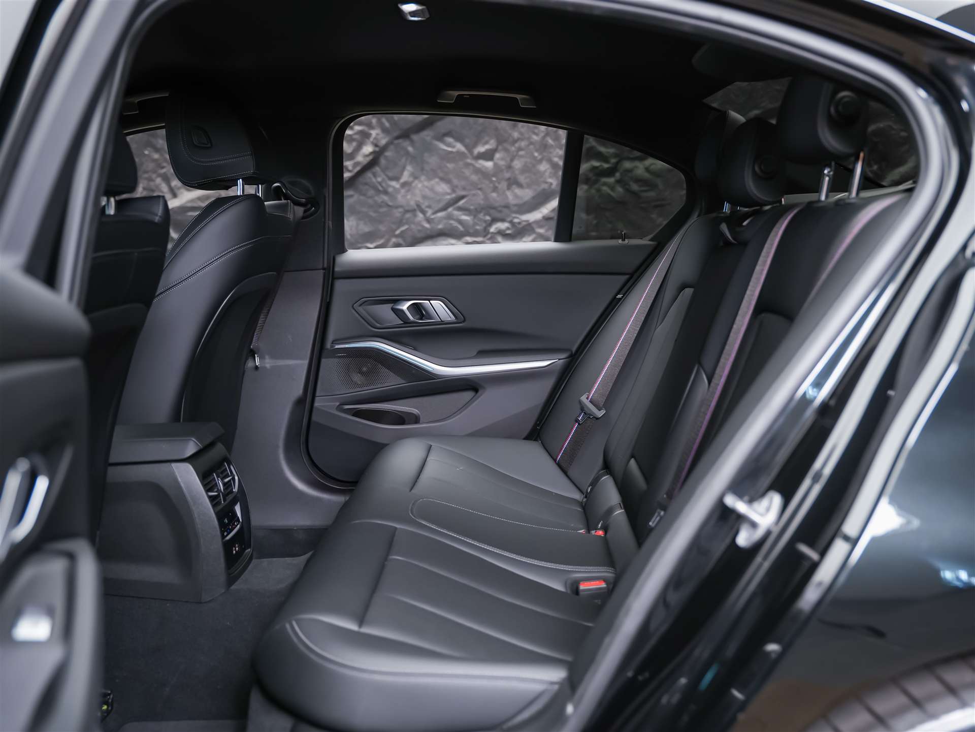BMW M340i xDrive Steptronic M Sport Pro *Facelift*Werksgarantie*Lenkradheizung*Head Up Display*360° Kamera*-image-11