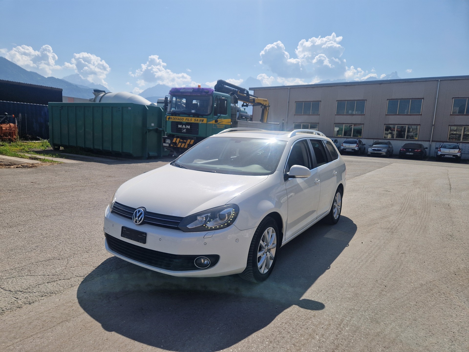 VW Golf Variant 1.4 TSI Team DSG-image-0