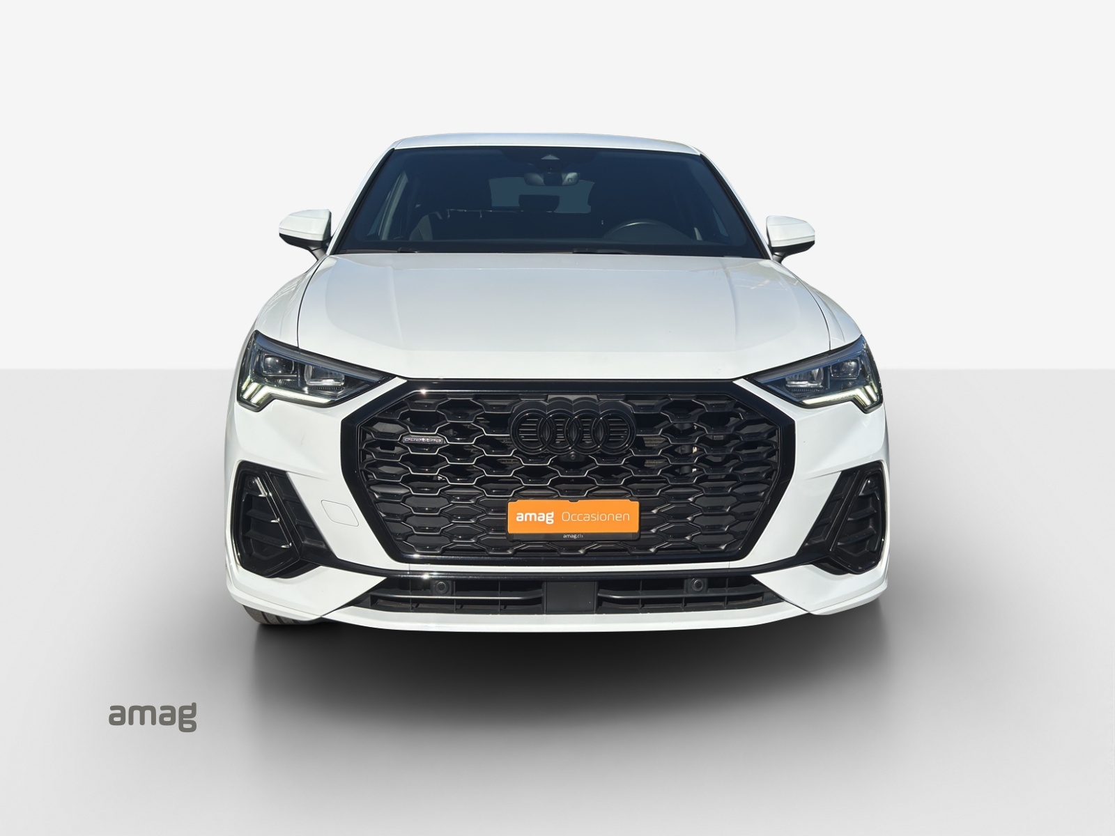 AUDI Q3 Sportback 40 TDI S line Attraction quattro S-tronic-image-6