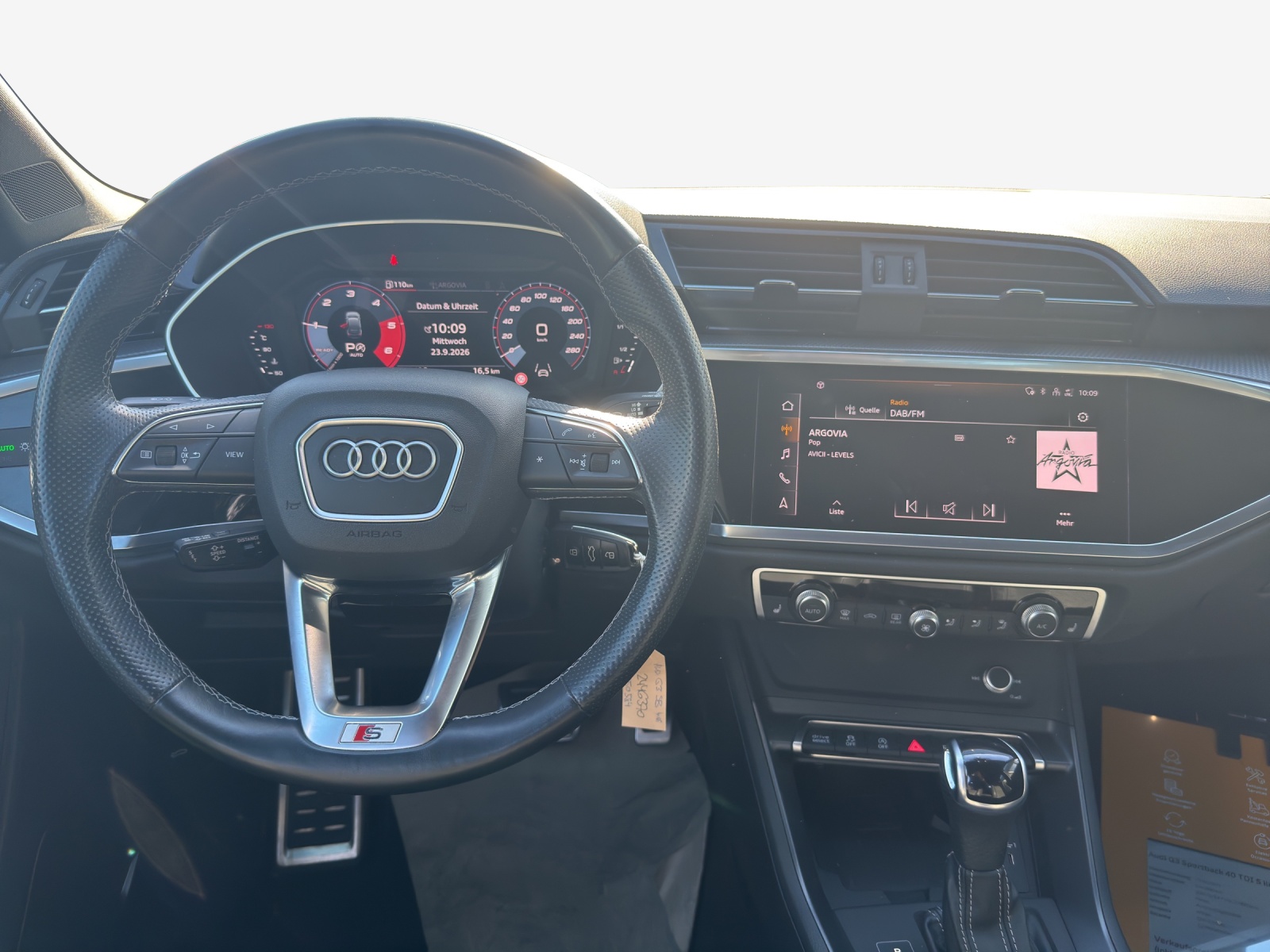 AUDI Q3 Sportback 40 TDI S line Attraction quattro S-tronic-image-8