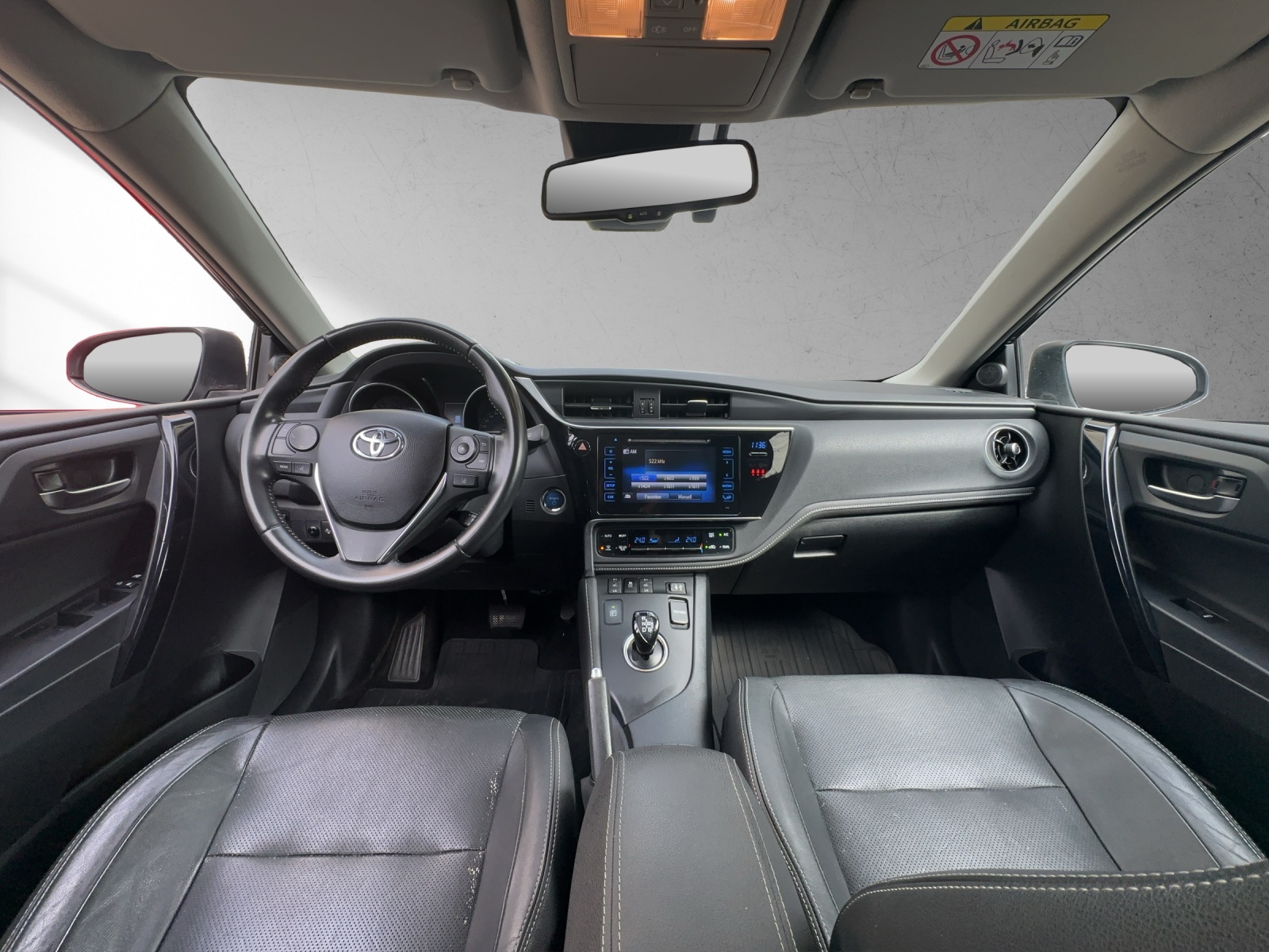 TOYOTA Auris Touring Sports 1.8 HSD Luna e-CVT-image-7