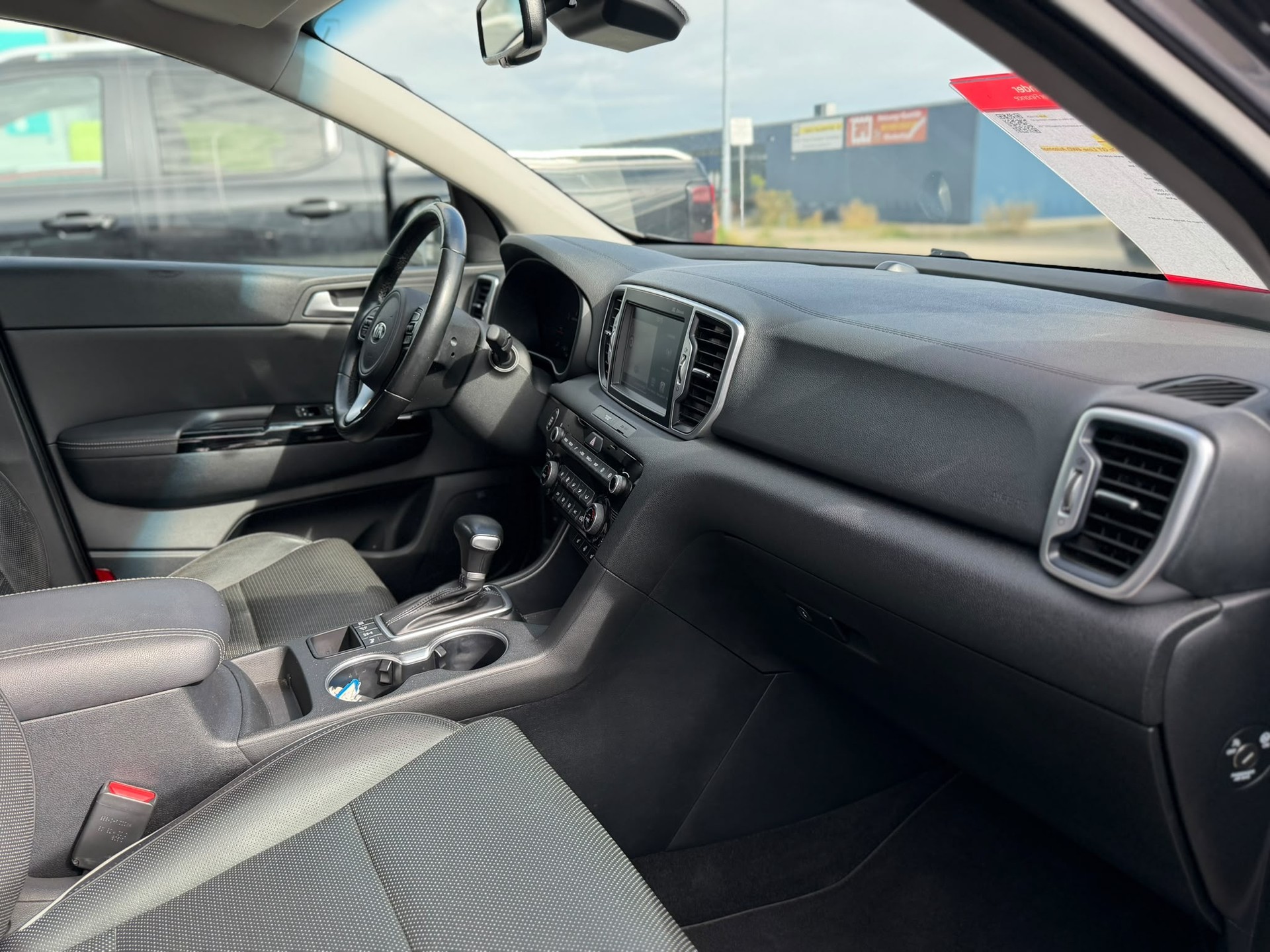 KIA Sportage 2.0CRDi Style GT Line 4WD Automat-image-14