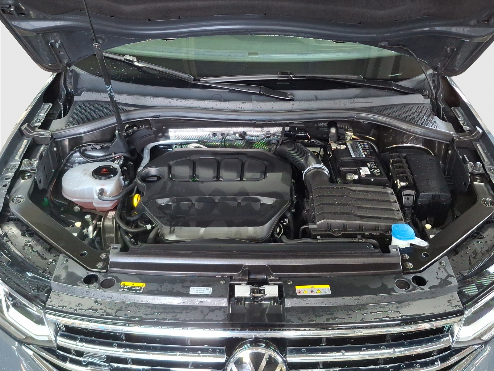 VW Tiguan 2.0TSI R-Line 4Motion DSG-image-15